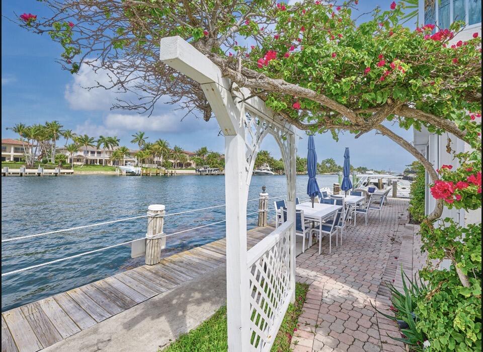 HILLSBORO MILE OCEAN APTS SEC 2 - Residential