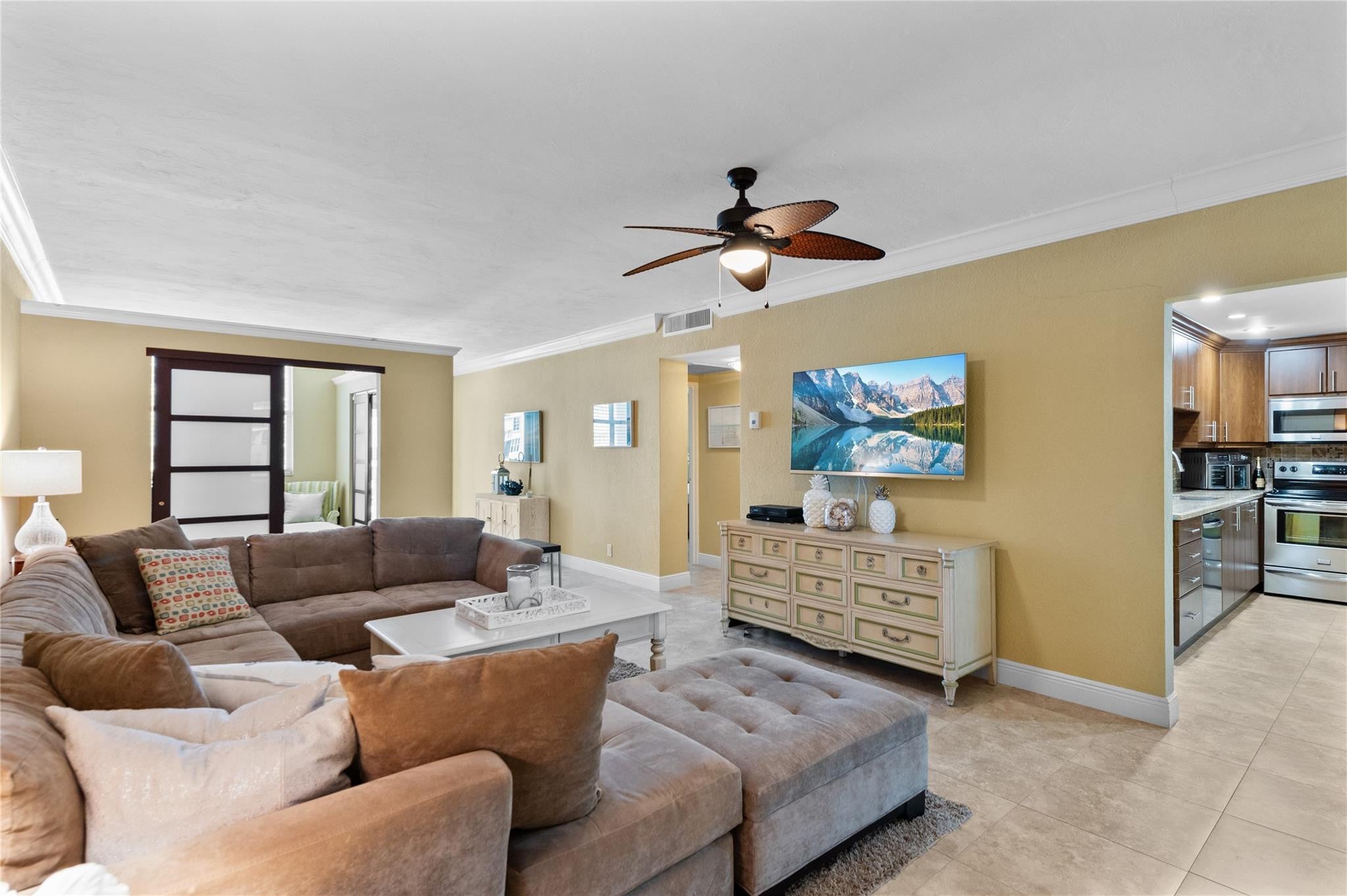 4250 GALT OCEAN Drive 8L