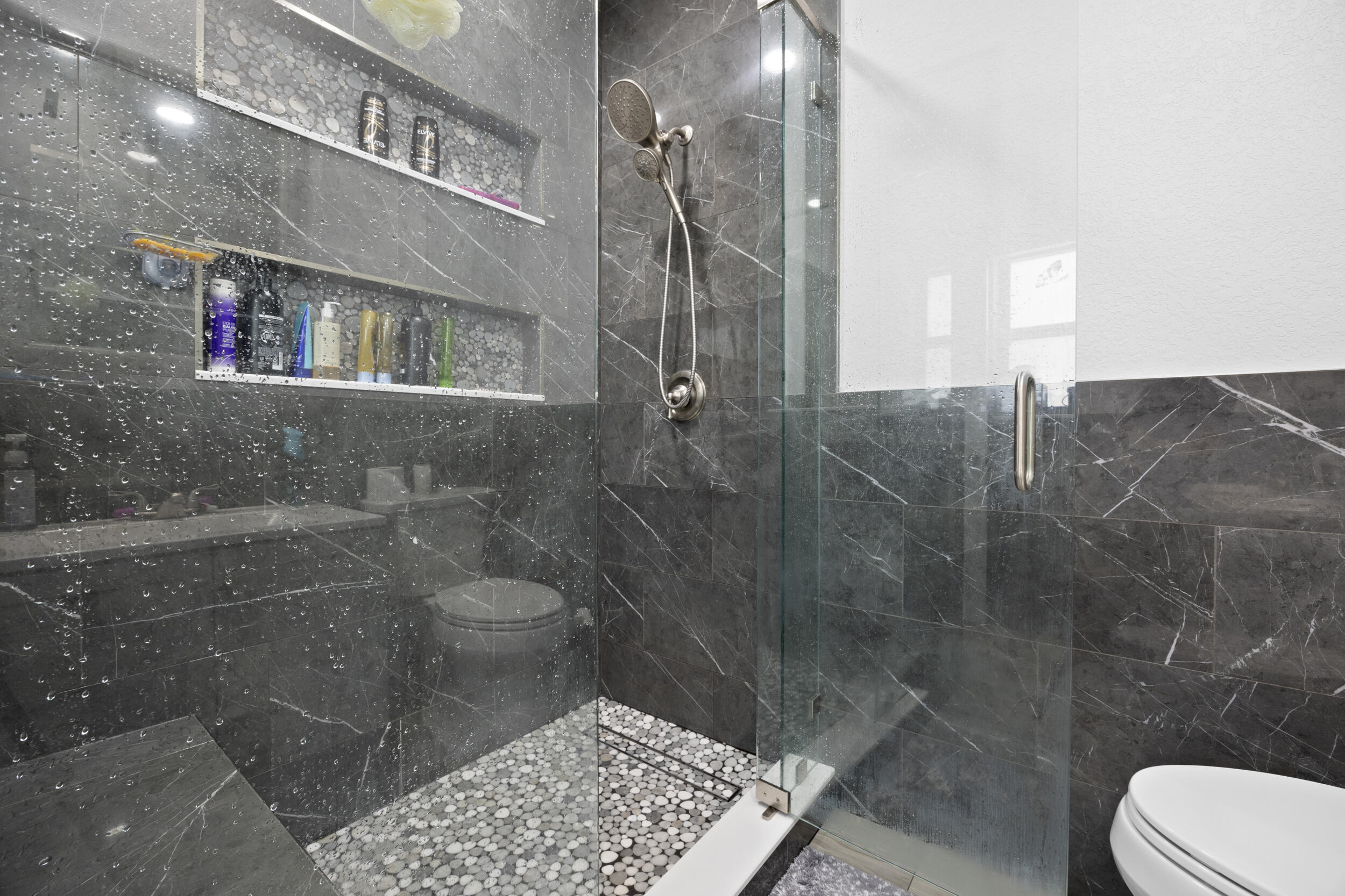 GOLDEN GATE - Residential