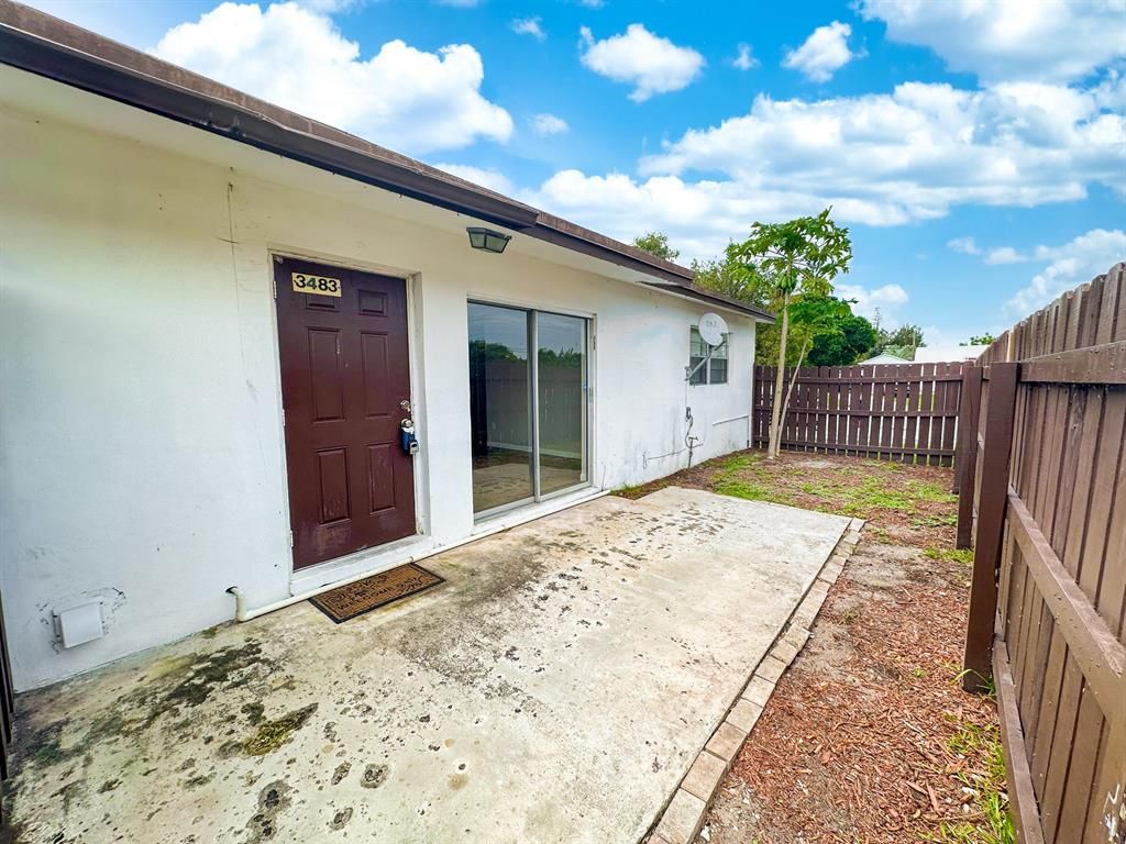 Photo of 3483 Hi Street, Lake Worth Beach, FL 33461 (MLS # R10899565)
