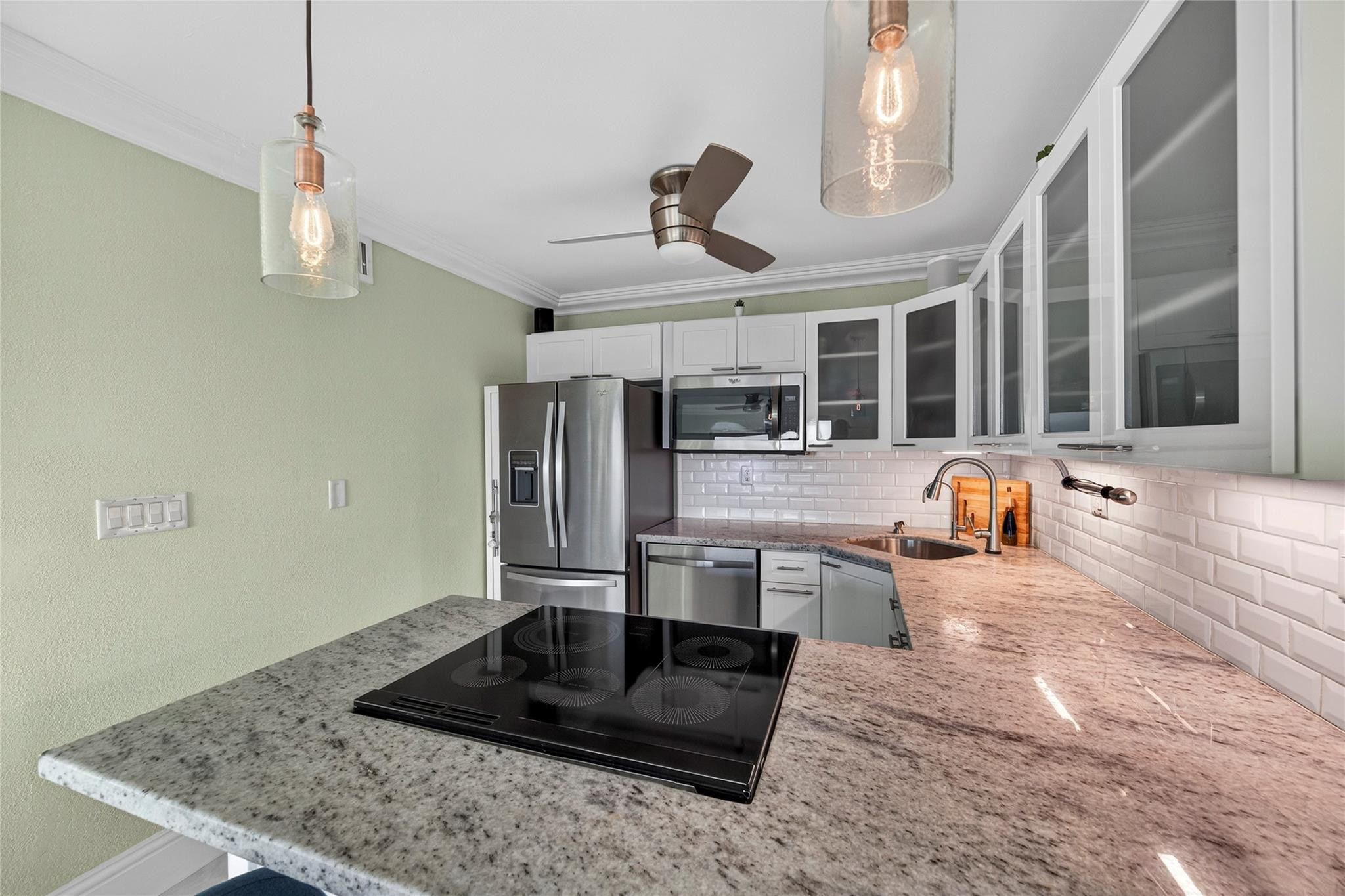 LAUDERDALE TOWER - Residential