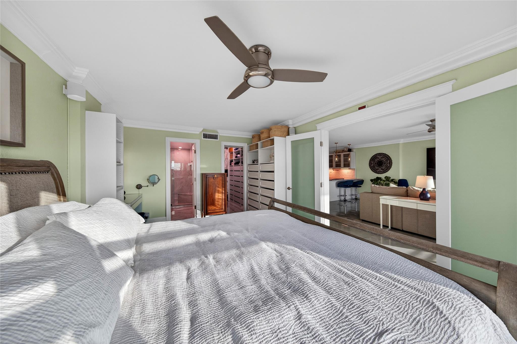 LAUDERDALE TOWER - Residential