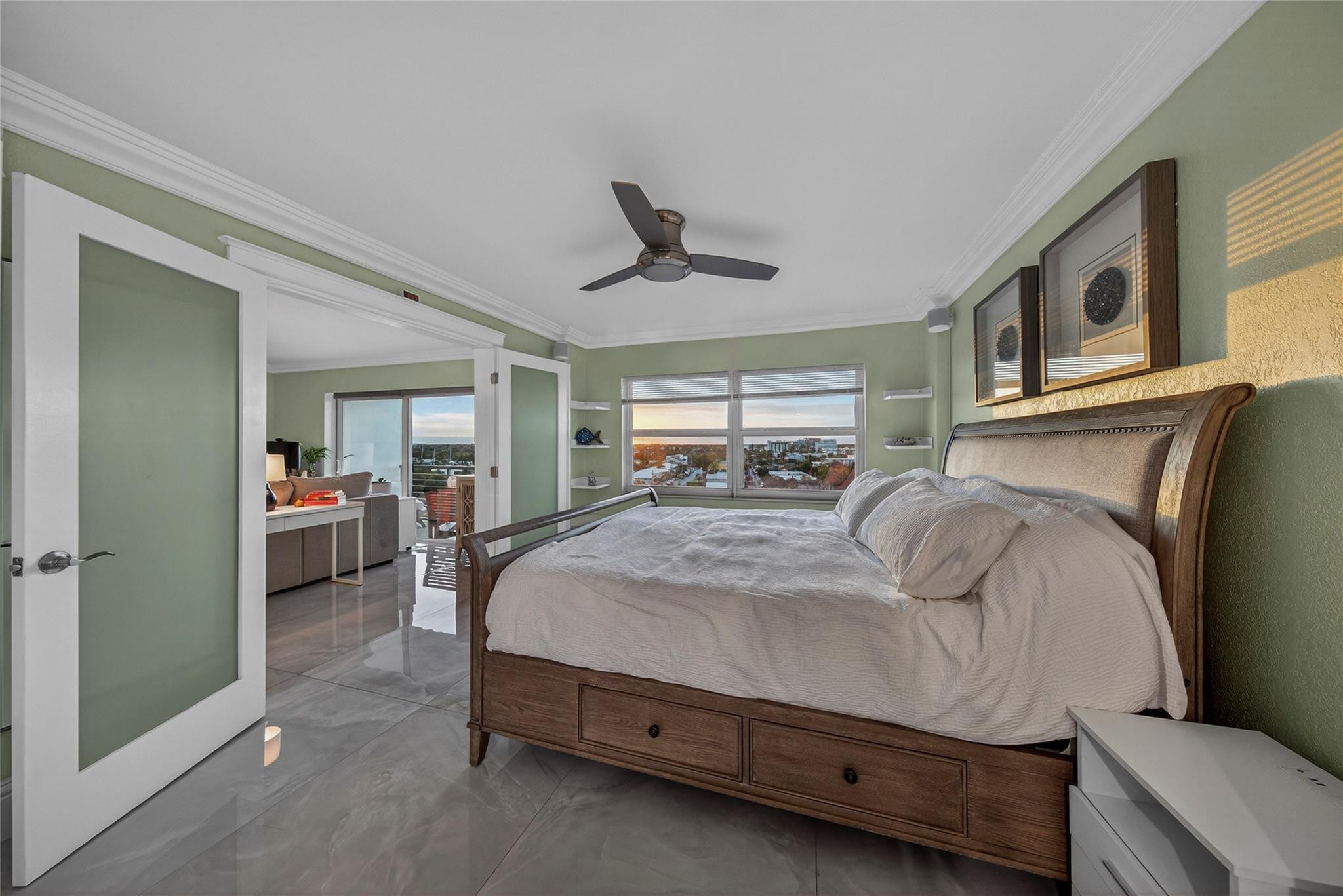 LAUDERDALE TOWER - Residential