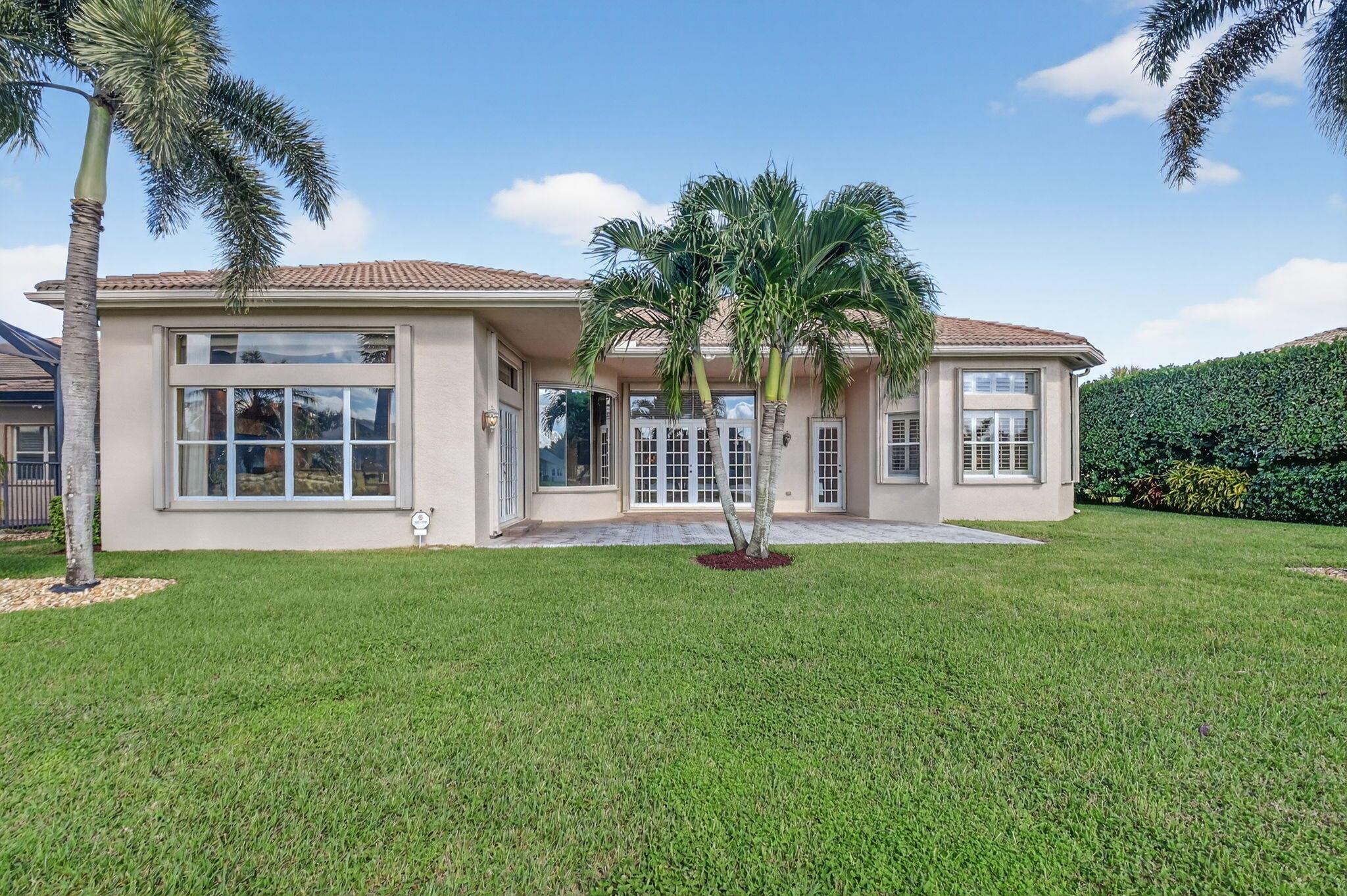 VALENCIA PALMS - Residential