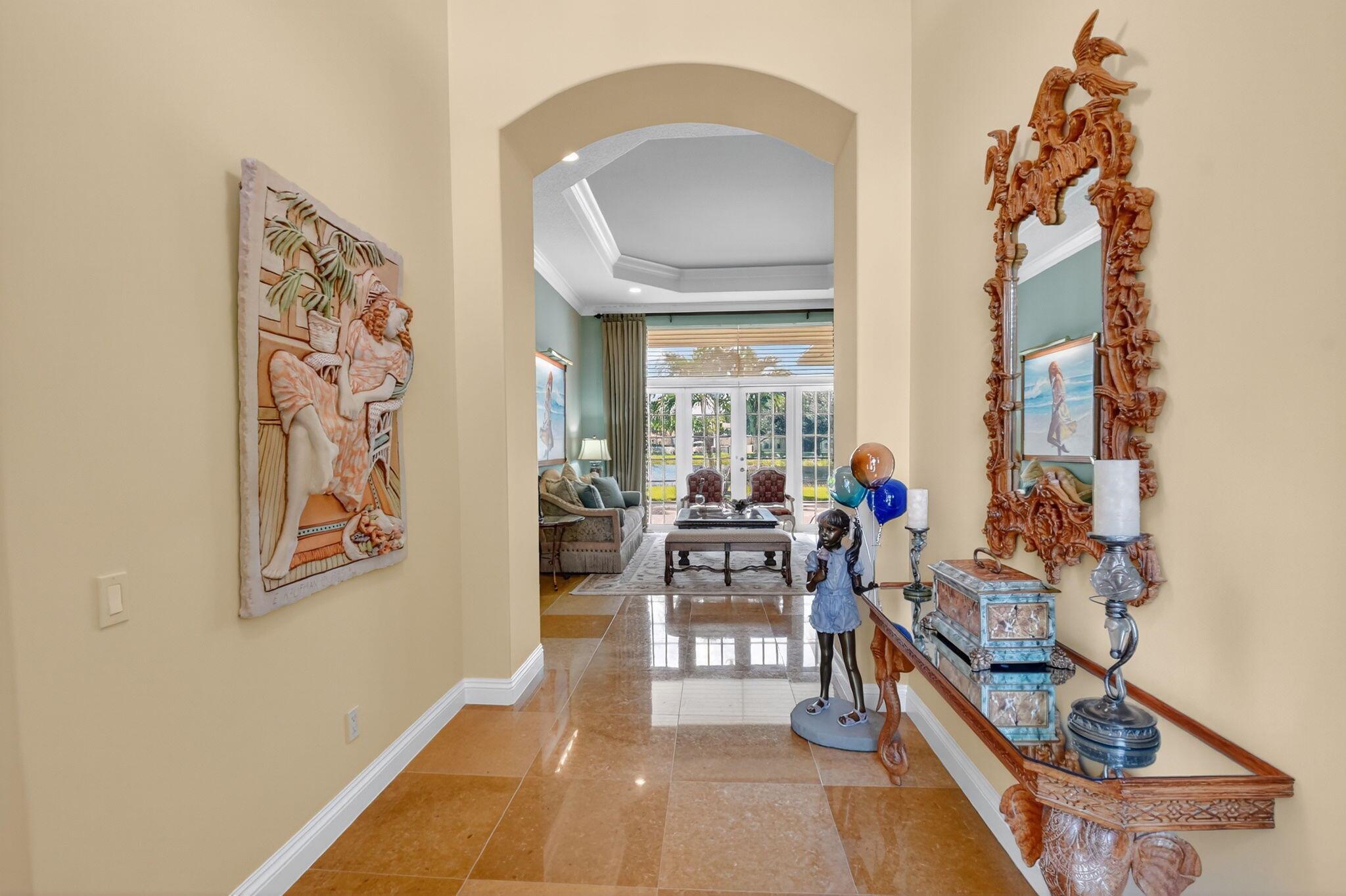 VALENCIA PALMS - Residential