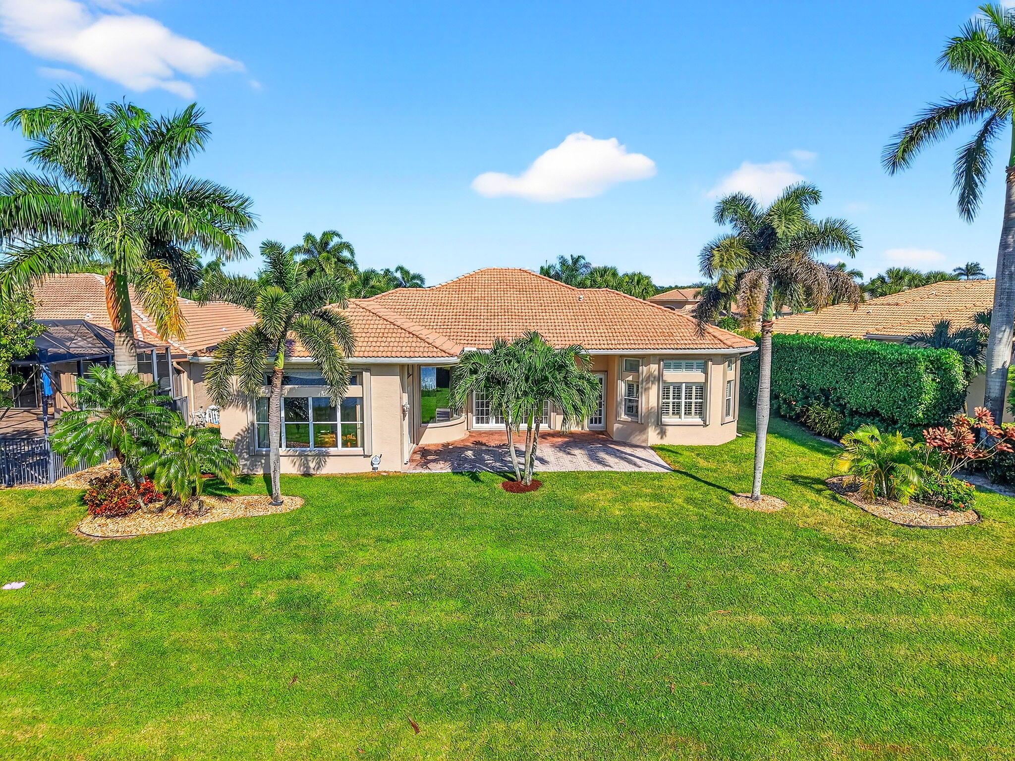 VALENCIA PALMS - Residential