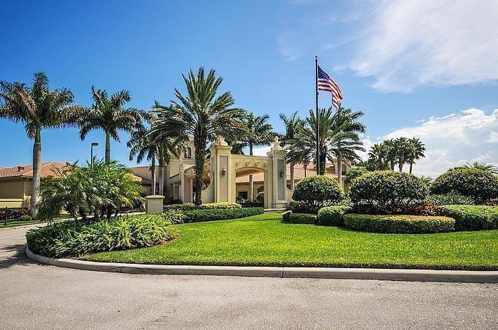 VALENCIA PALMS - Residential