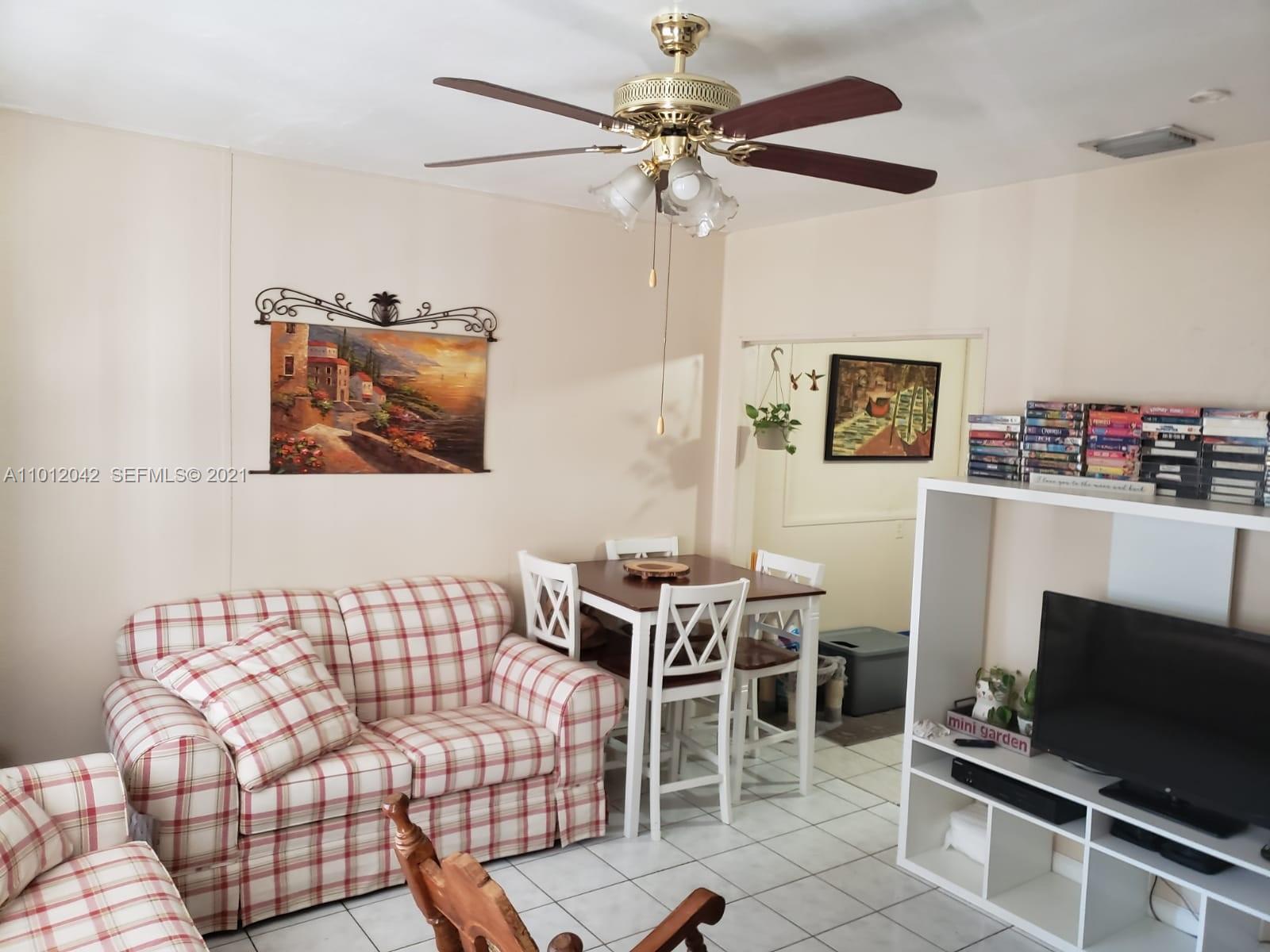 HOLLYWOOD SOUTH SIDE ADD NO 2 - Residential Income