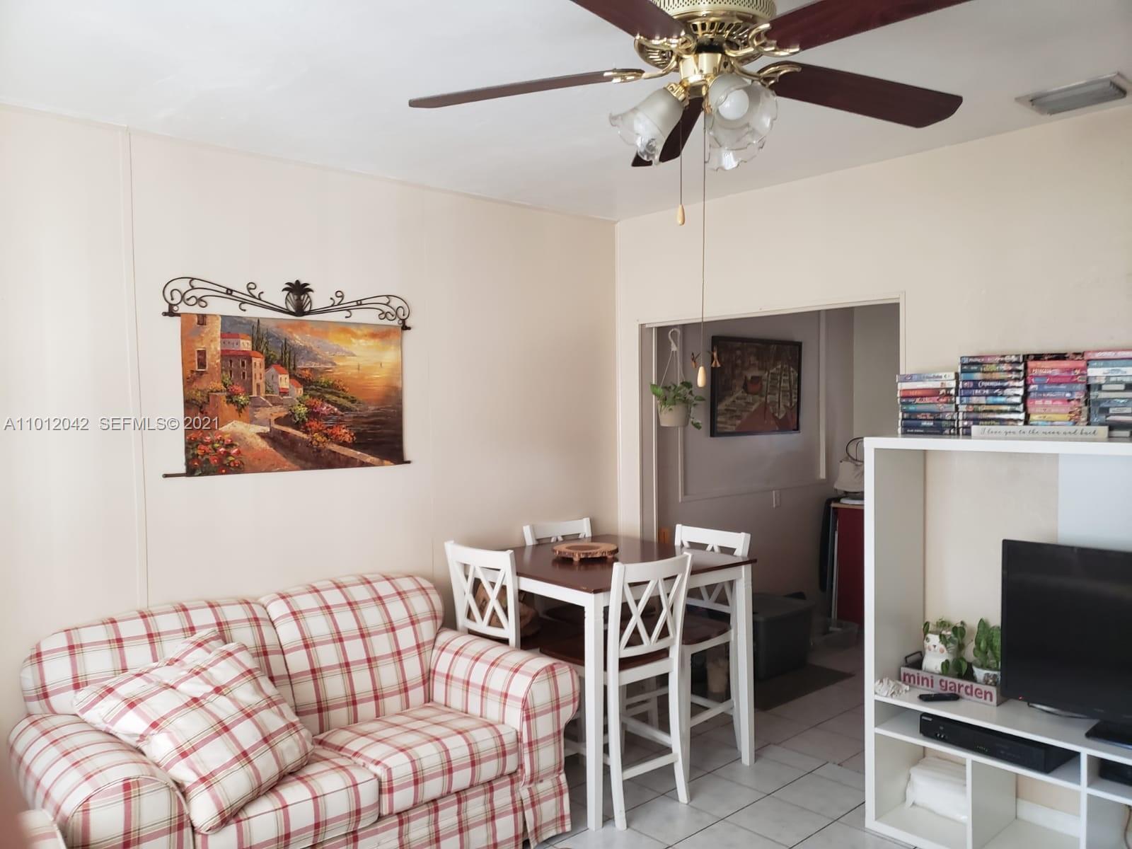 HOLLYWOOD SOUTH SIDE ADD NO 2 - Residential Income