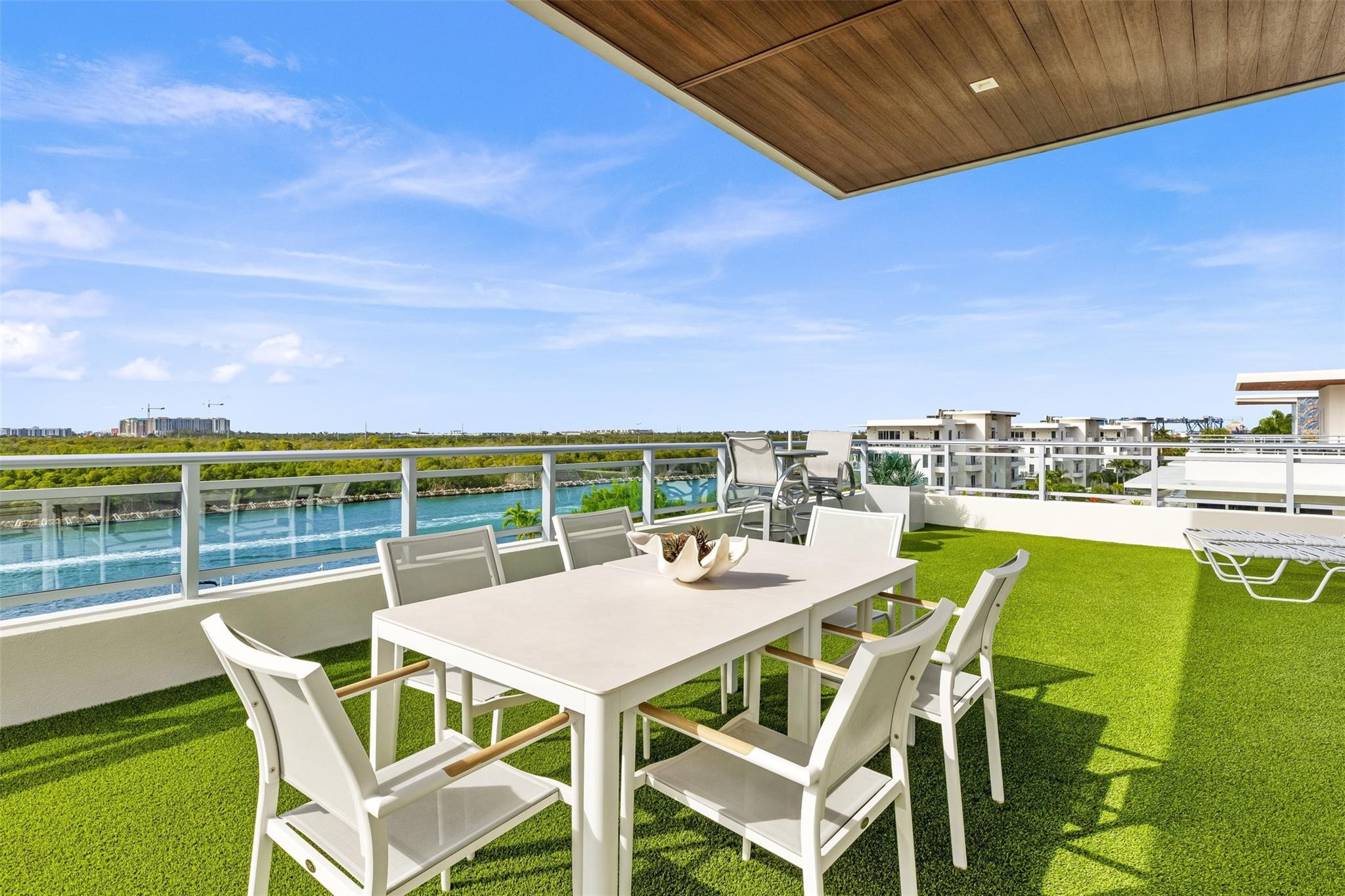 SEASIDE VILLAGE EAST COND - Residential