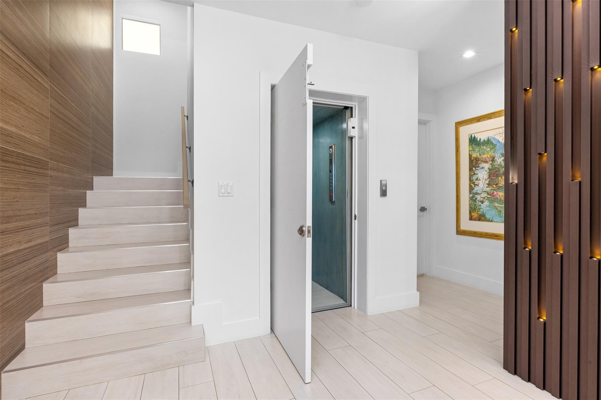 SEASIDE VILLAGE EAST COND - Residential