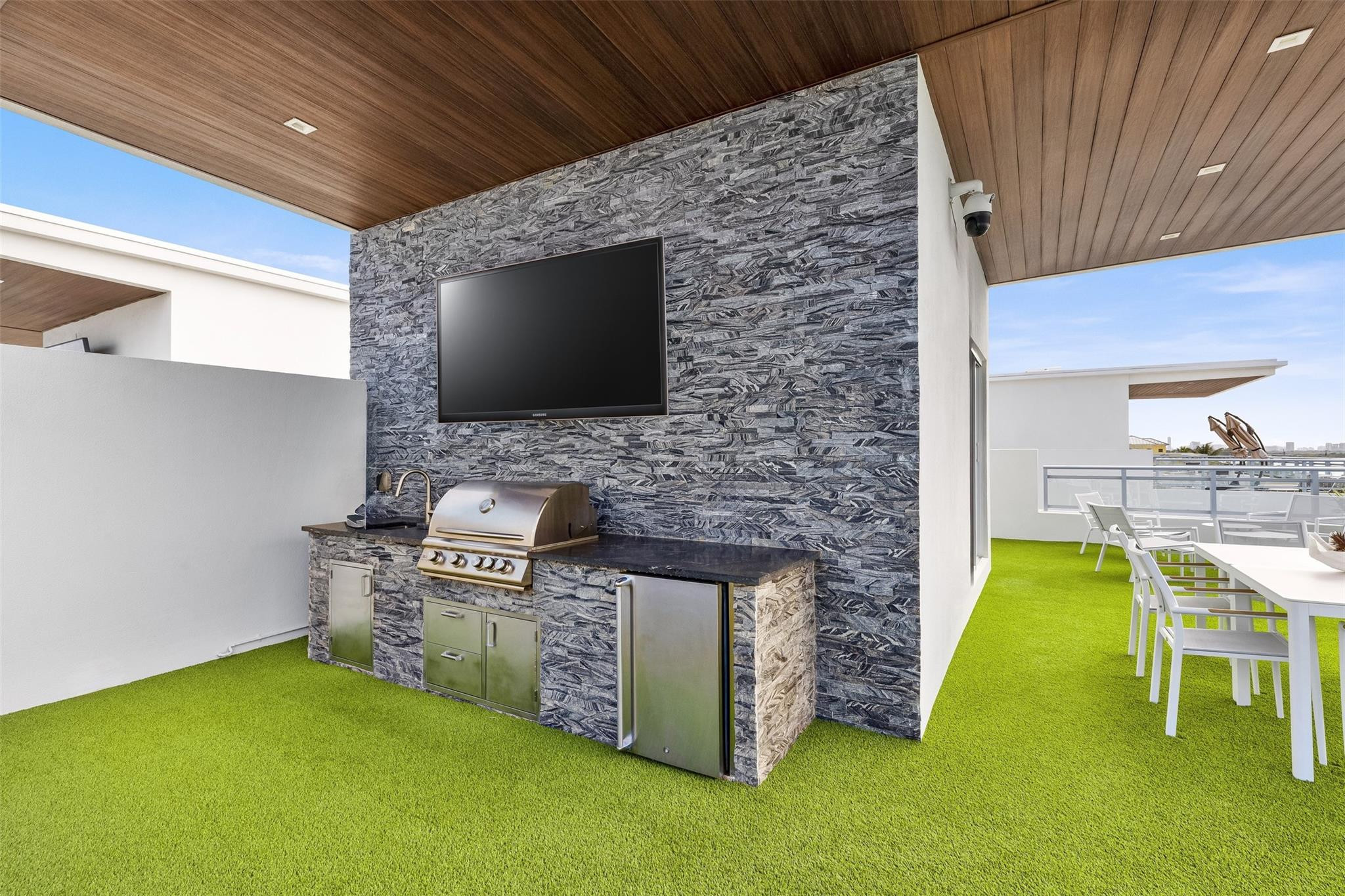 SEASIDE VILLAGE EAST COND - Residential