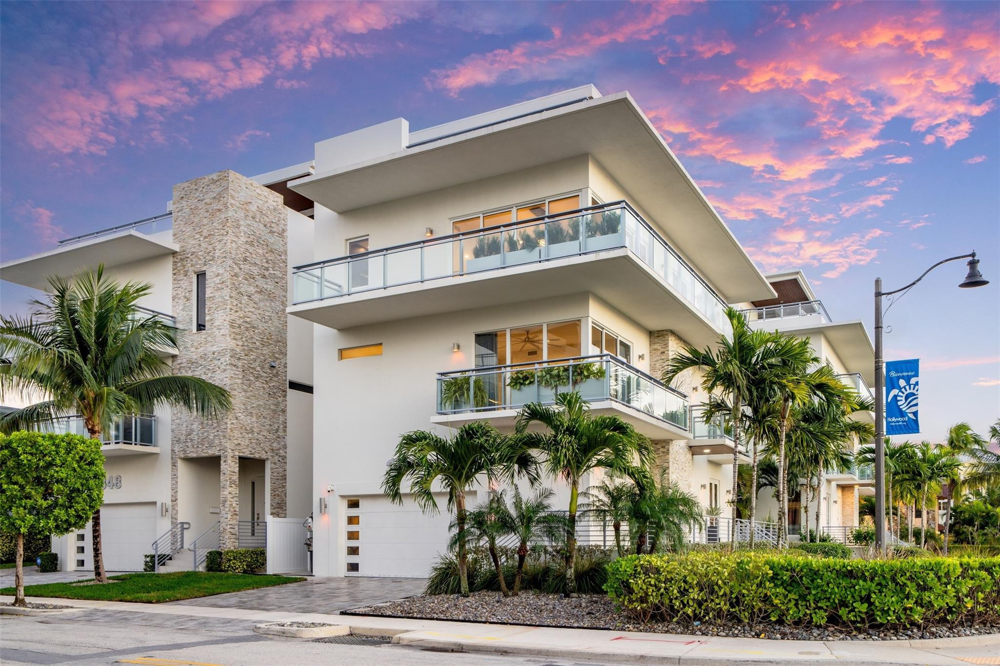 SEASIDE VILLAGE EAST COND - Residential