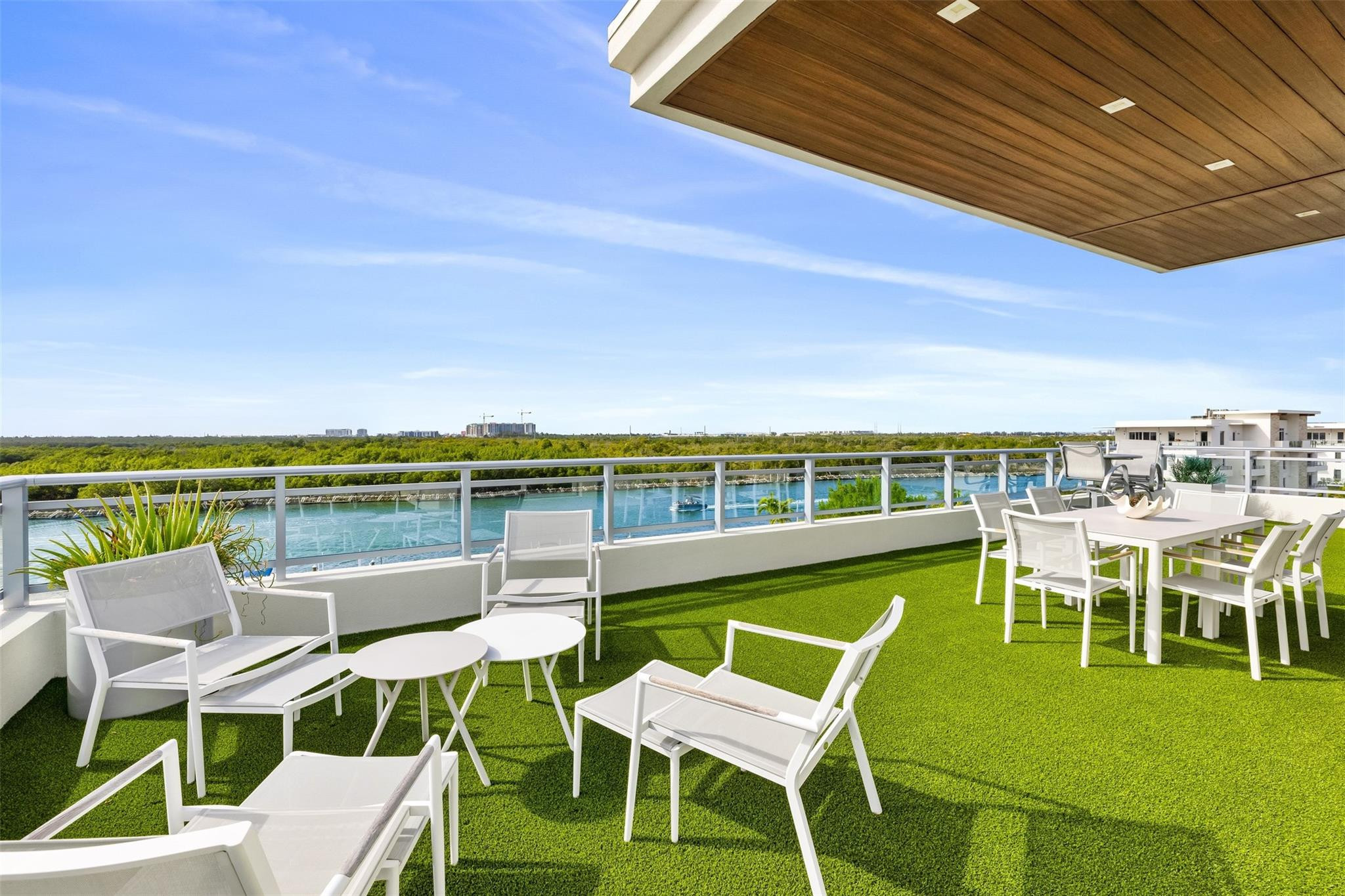 SEASIDE VILLAGE EAST COND - Residential