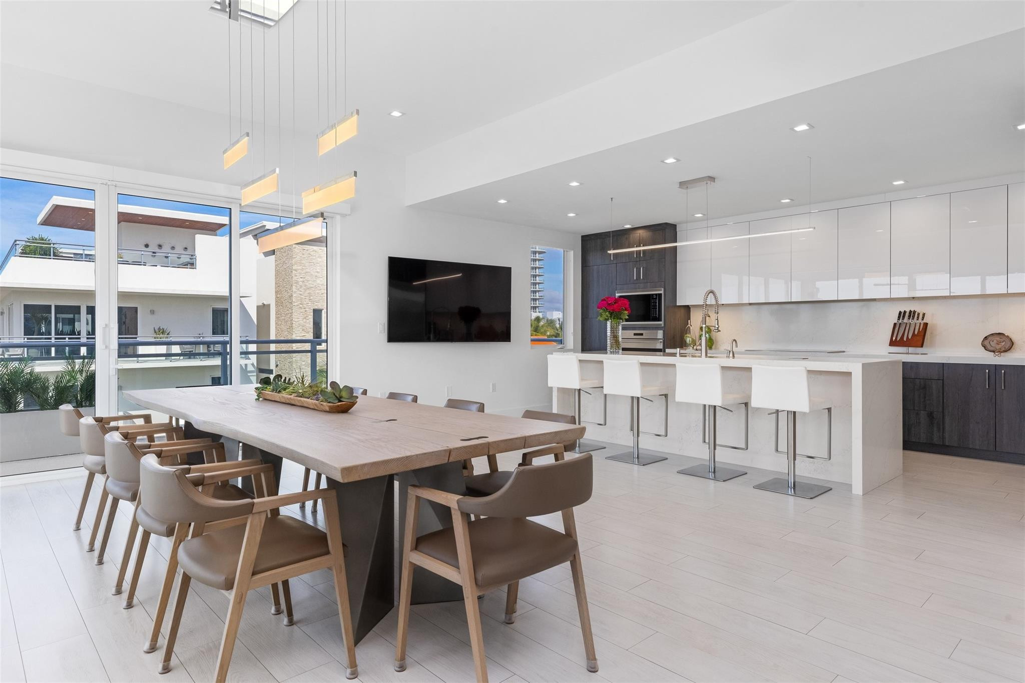 SEASIDE VILLAGE EAST COND - Residential