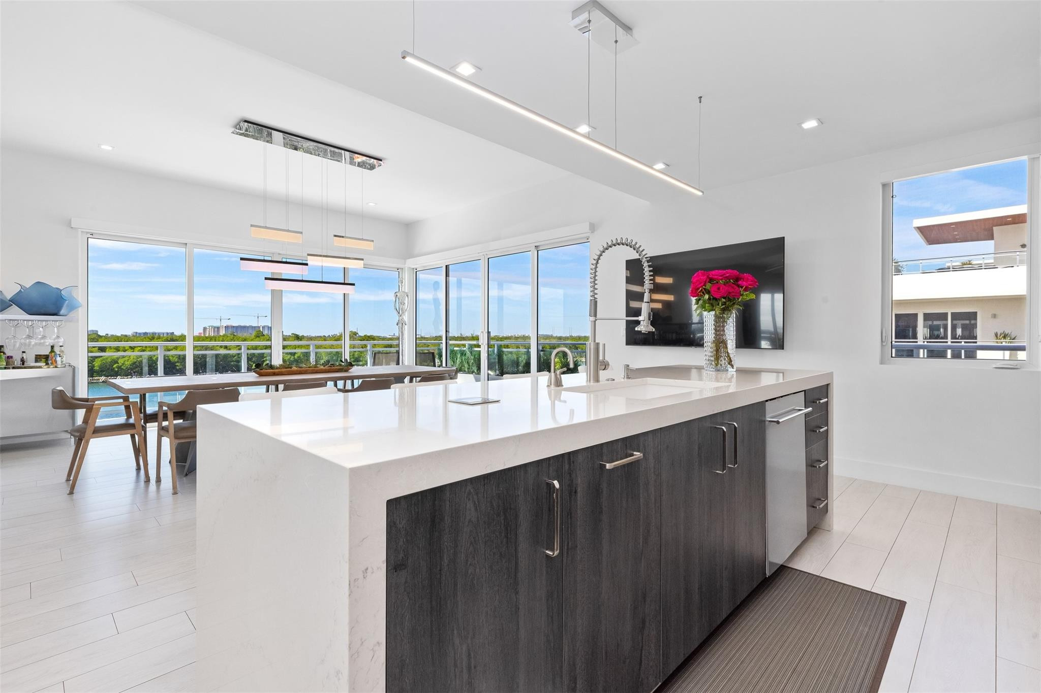 SEASIDE VILLAGE EAST COND - Residential