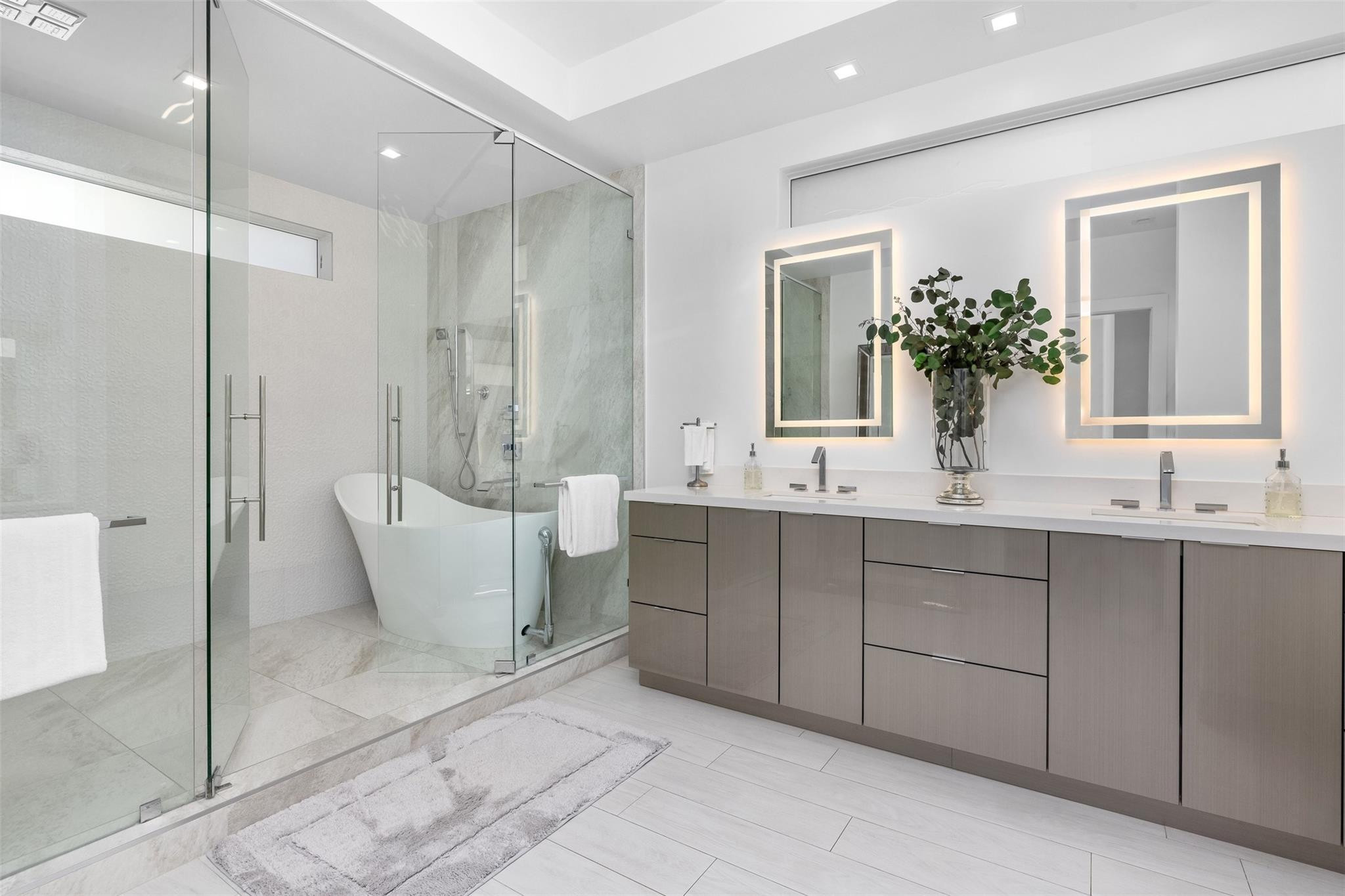 SEASIDE VILLAGE EAST COND - Residential