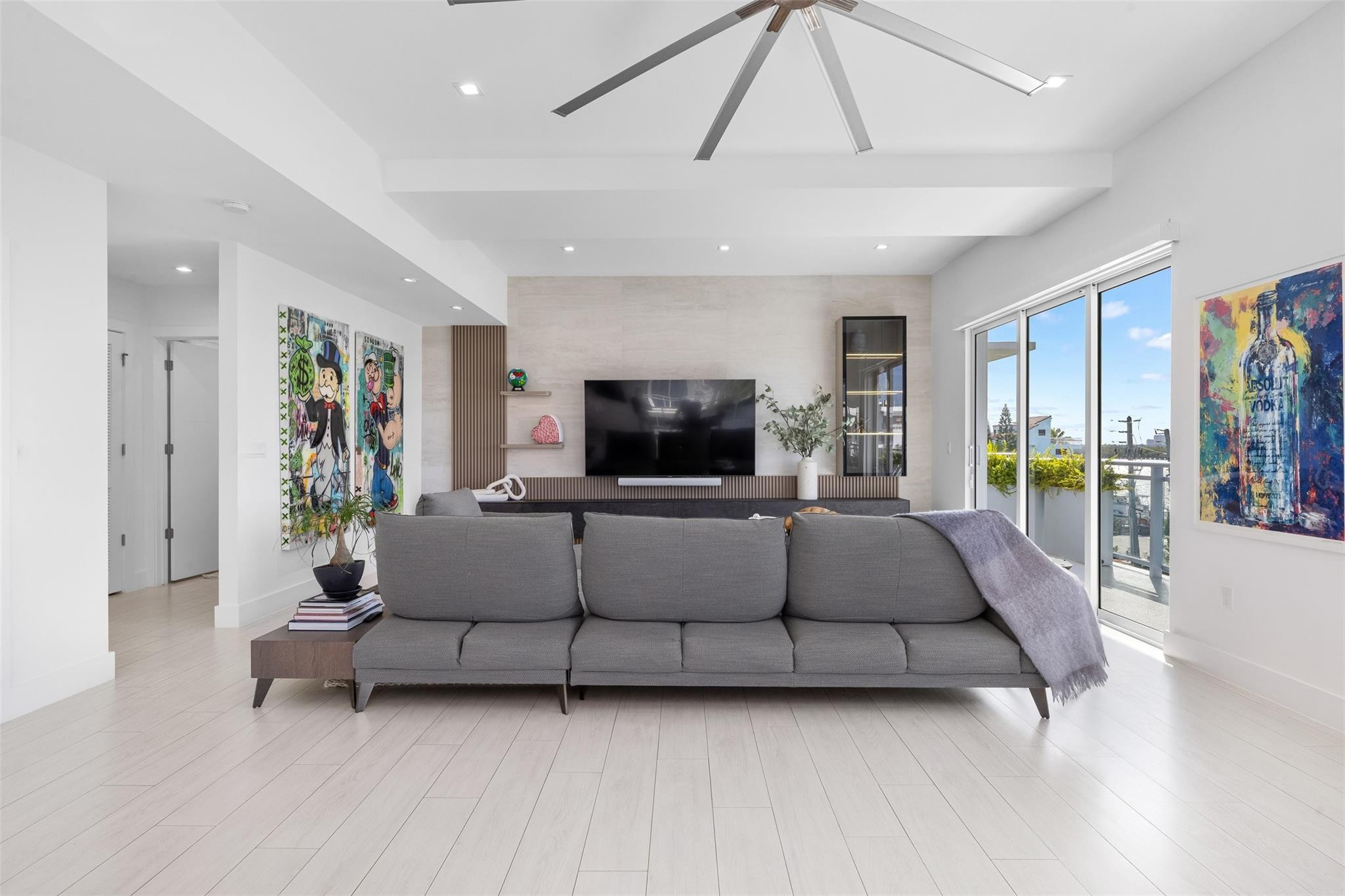 SEASIDE VILLAGE EAST COND - Residential