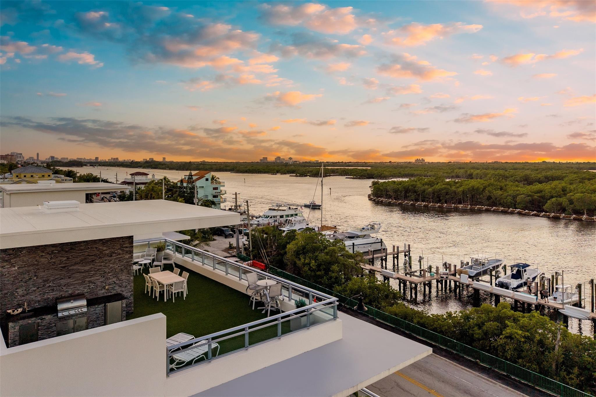 SEASIDE VILLAGE EAST COND - Residential