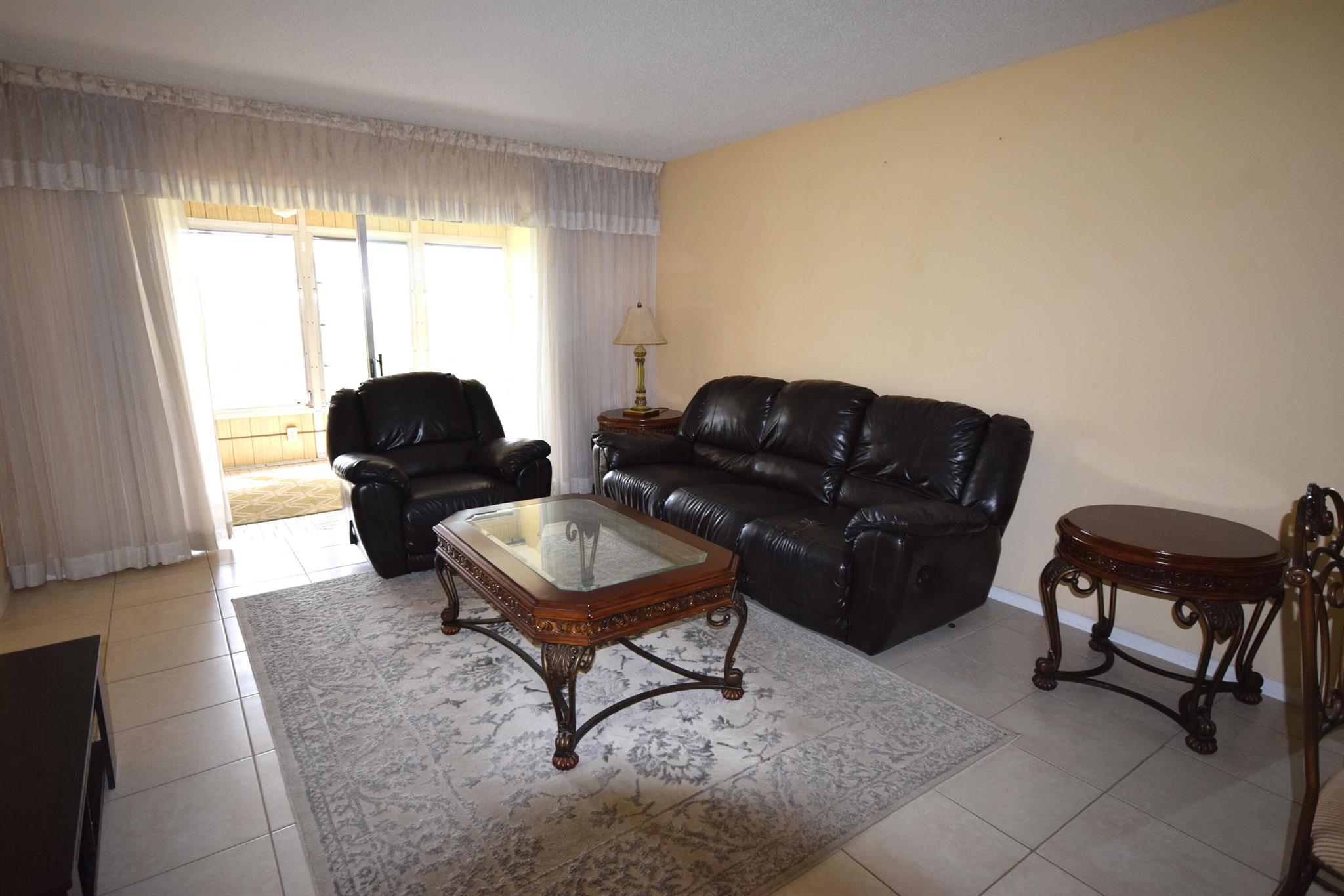 ORIOLE GOLF & TENNIS CLUB - Residential