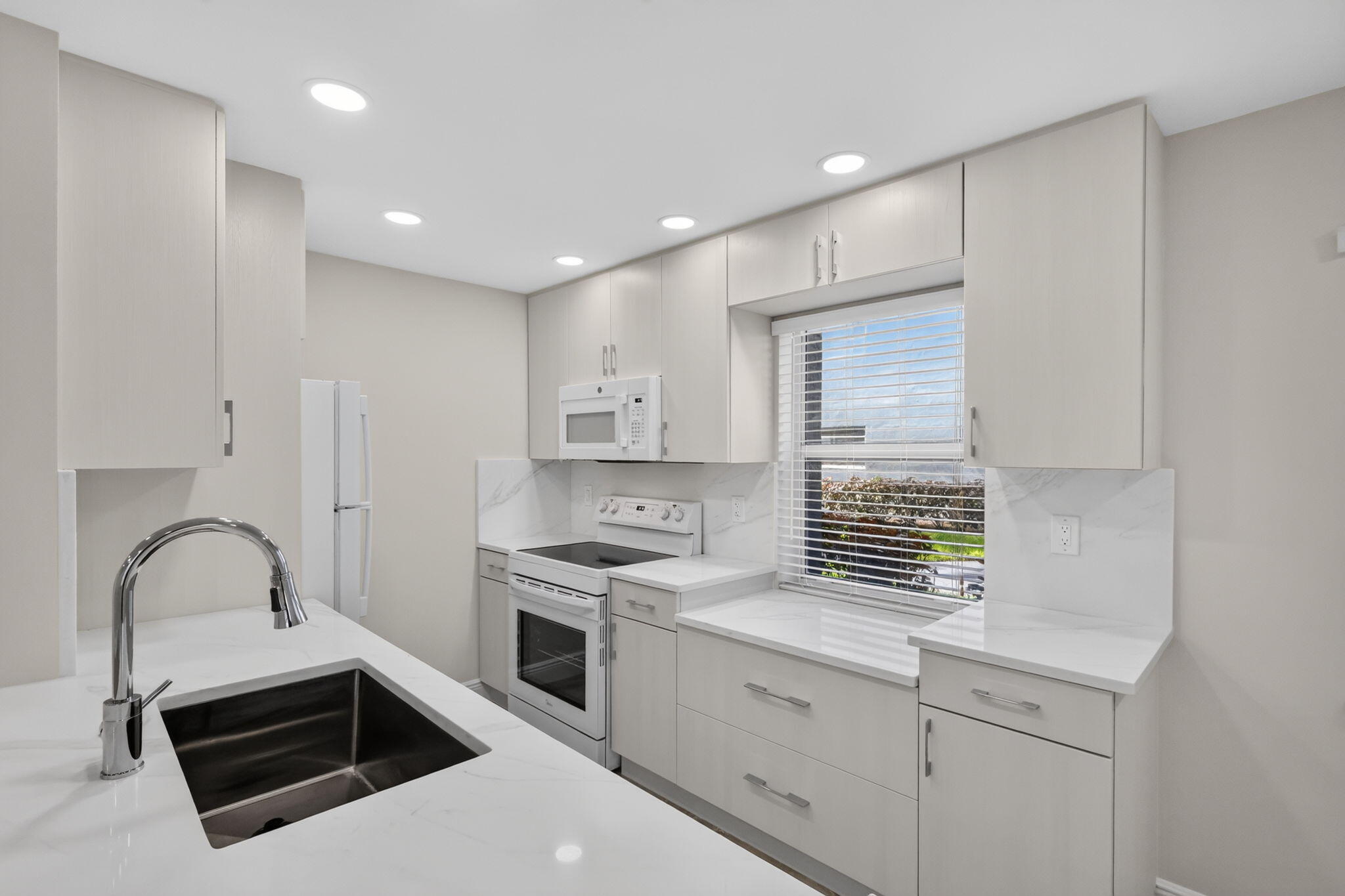883 Normandy Trail