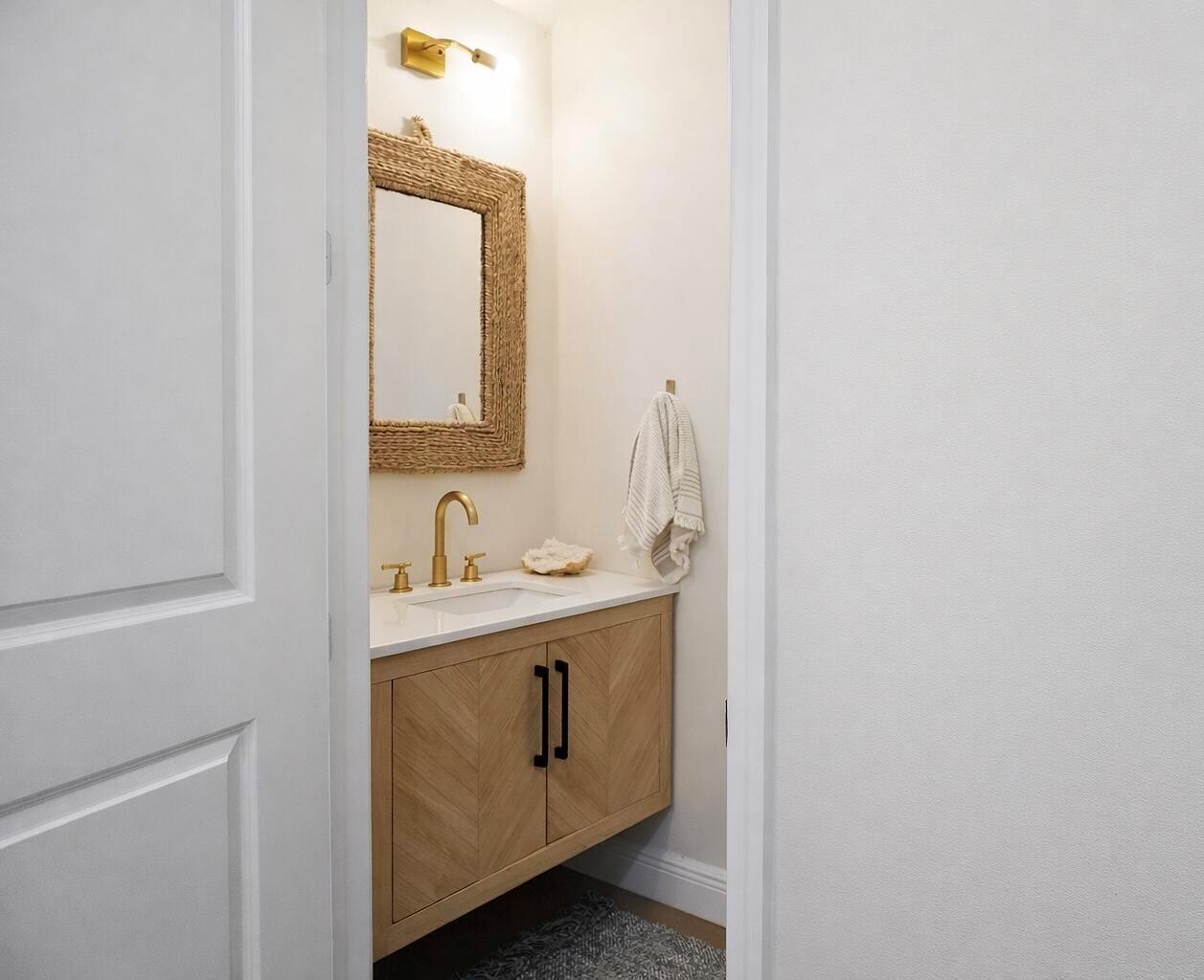 CRYSTAL LAKE 1ST SEC - Residential