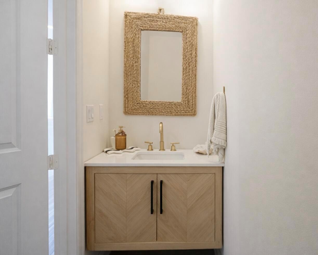 CRYSTAL LAKE 1ST SEC - Residential