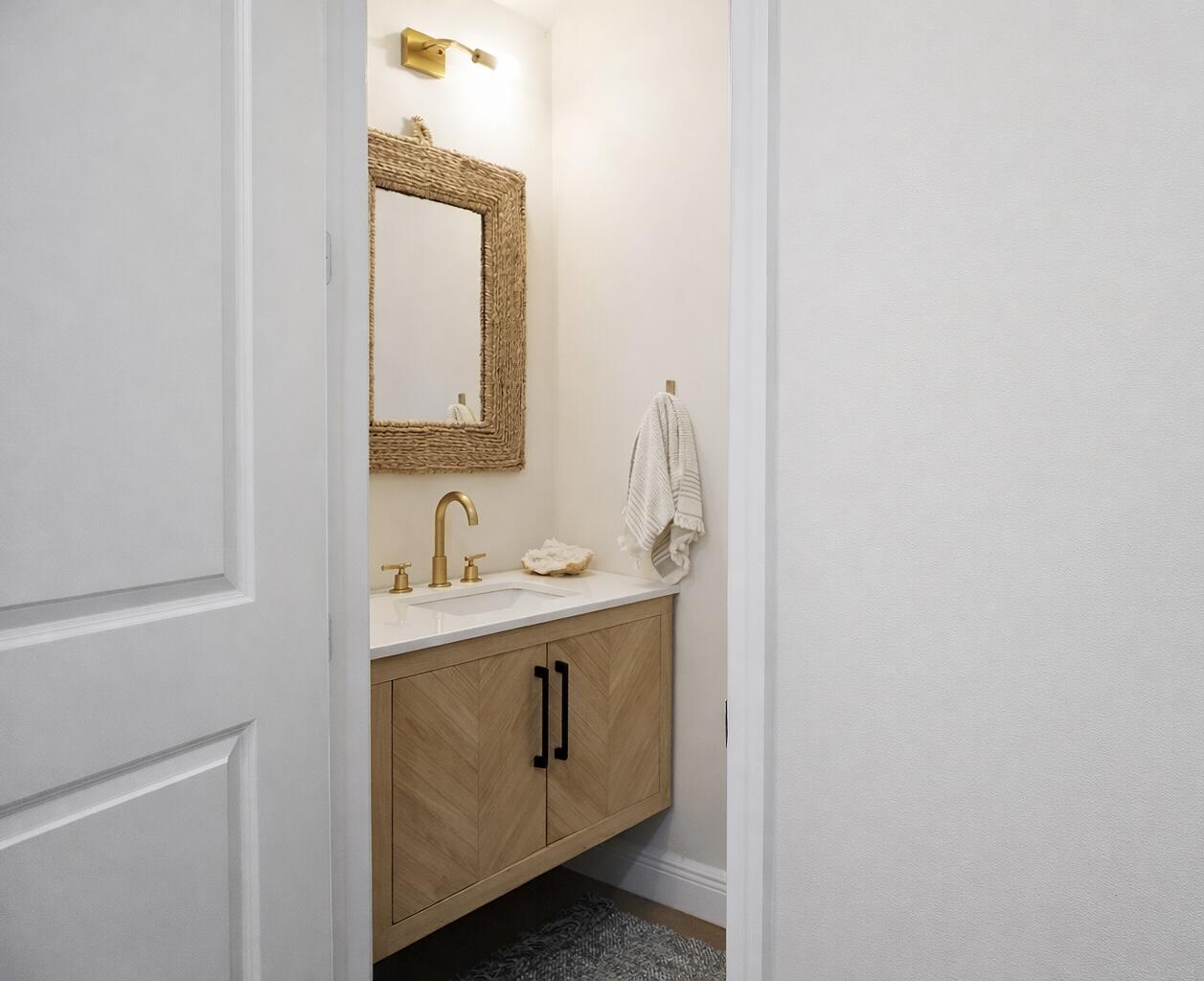 CRYSTAL LAKE 1ST SEC - Residential