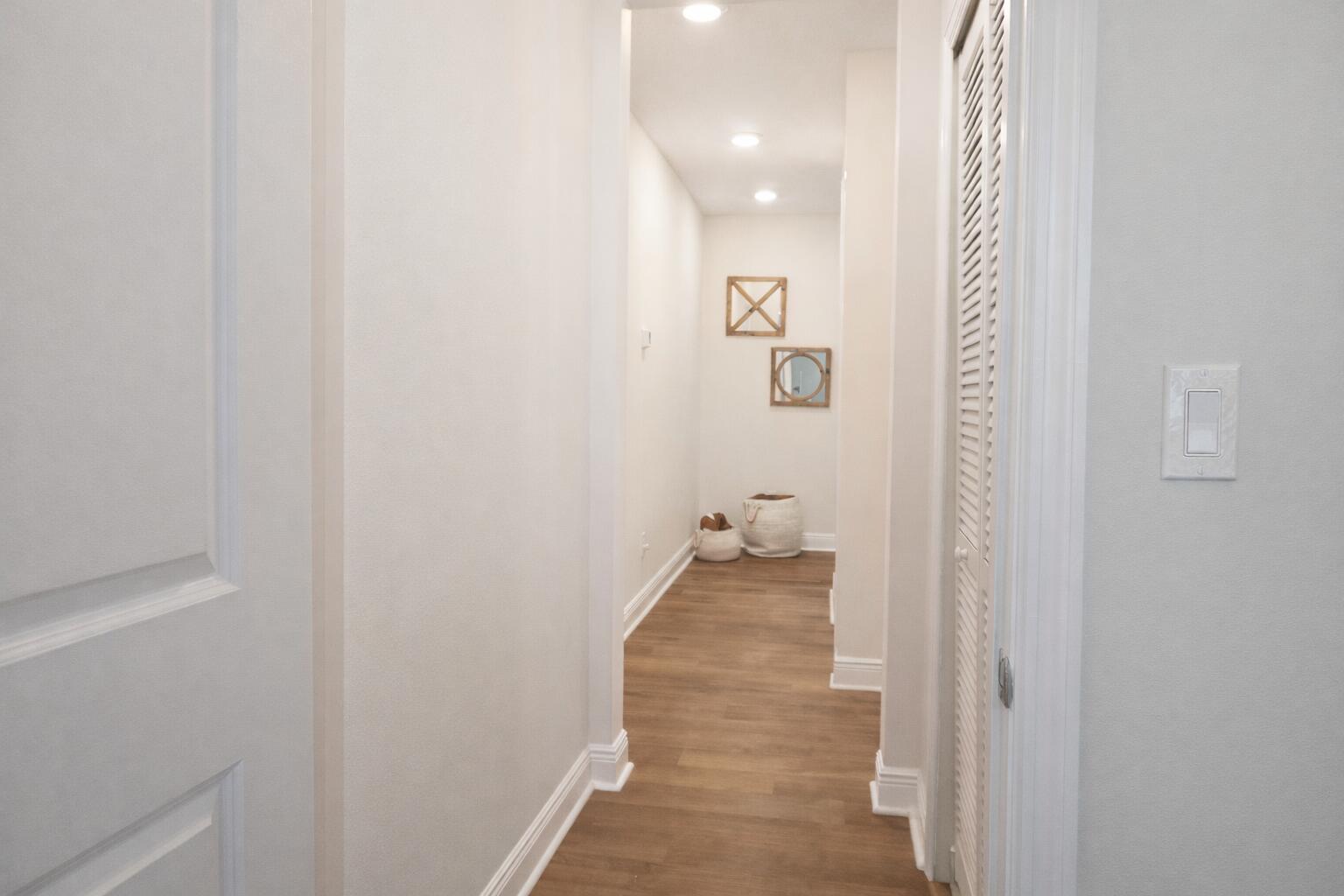 CRYSTAL LAKE 1ST SEC - Residential