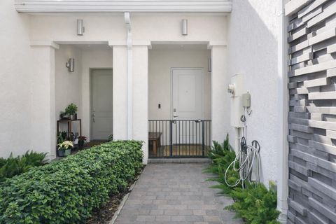 1104 Rio Court Deerfield Beach FL 33064