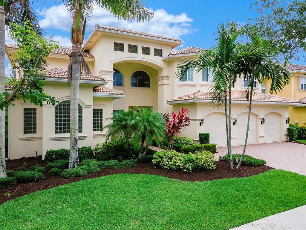 Photo of 11812 Windmill Lake Drive, Boynton Beach, FL 33473 (MLS # R10715572)