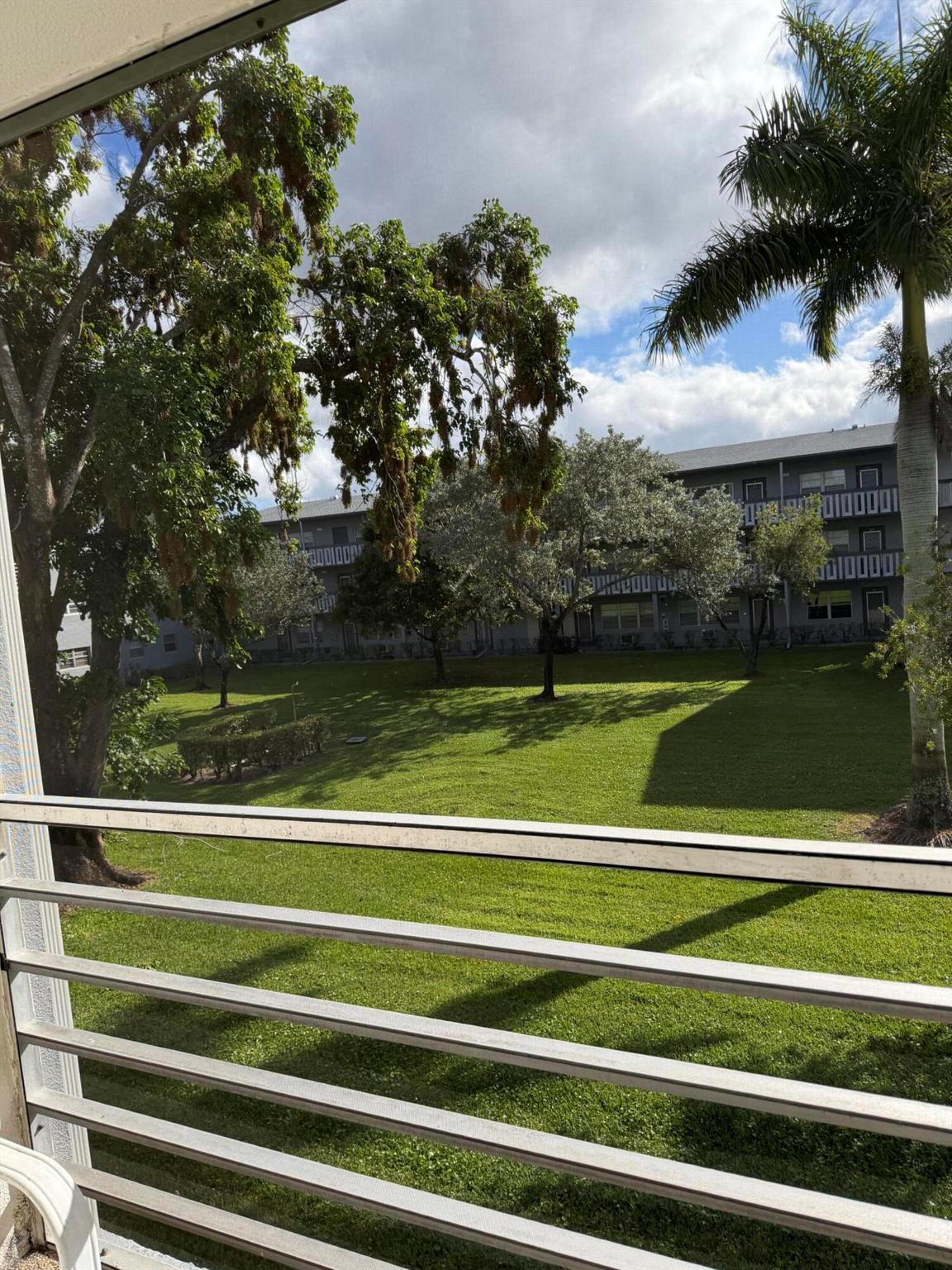 SUFFOLK AT CENTURY VILLAG - Residential