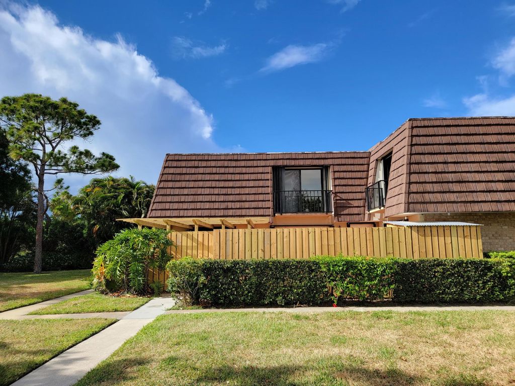 Photo of 1522 15th Lane, Palm Beach Gardens, FL 33418 (MLS # B26022609)