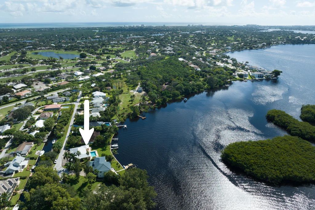 Photo of 9420 SE Point Terrace, Tequesta, FL 33469 (MLS # R10928238)