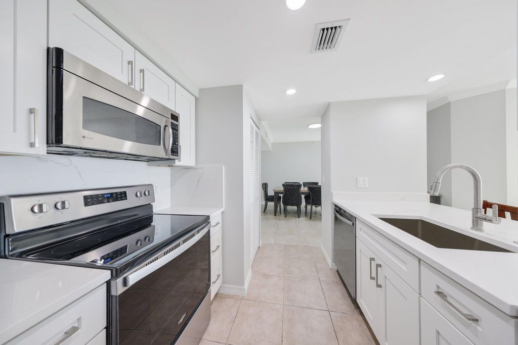 Photo of 625 Casa Loma Boulevard #408, Boynton Beach, FL 33435 (MLS # R11047520)