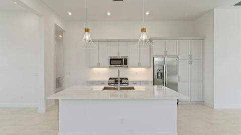 204 SE Via Sangro Port St Lucie FL 34952