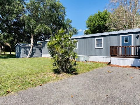 A home in Okeechobee