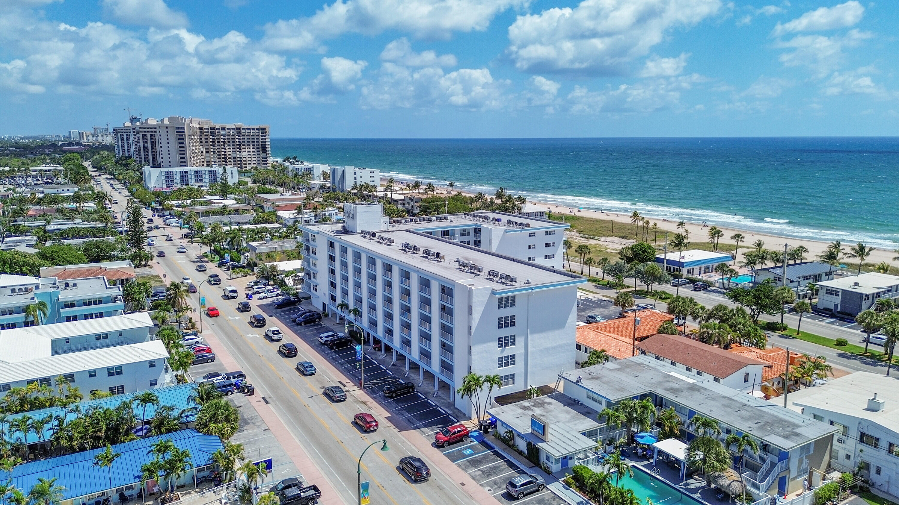 LEISURE MAR CONDO - Residential