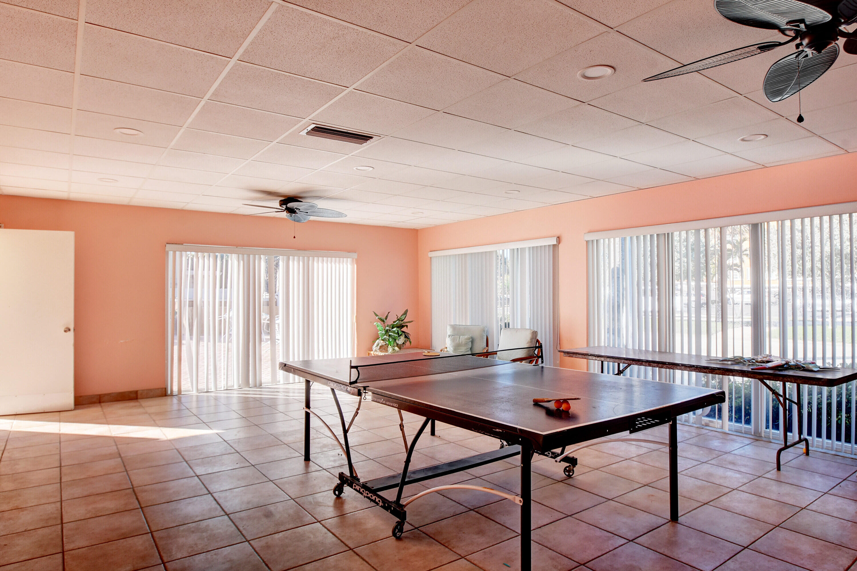 LEISURE MAR CONDO - Residential