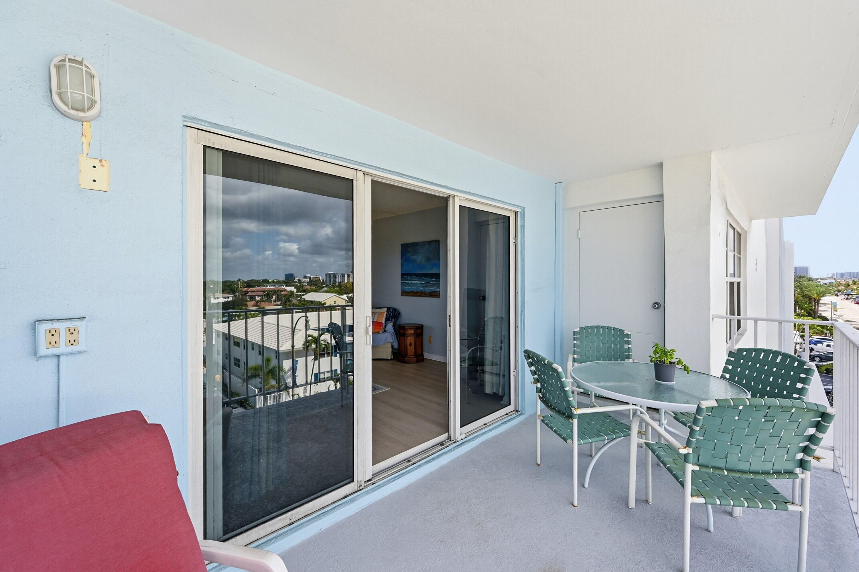 LEISURE MAR CONDO - Residential