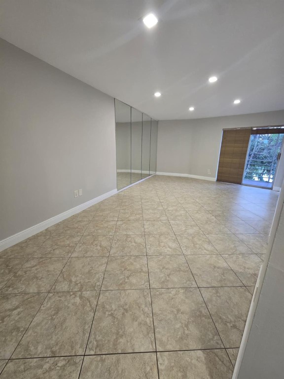 The Oaks Condo - Residential Lease