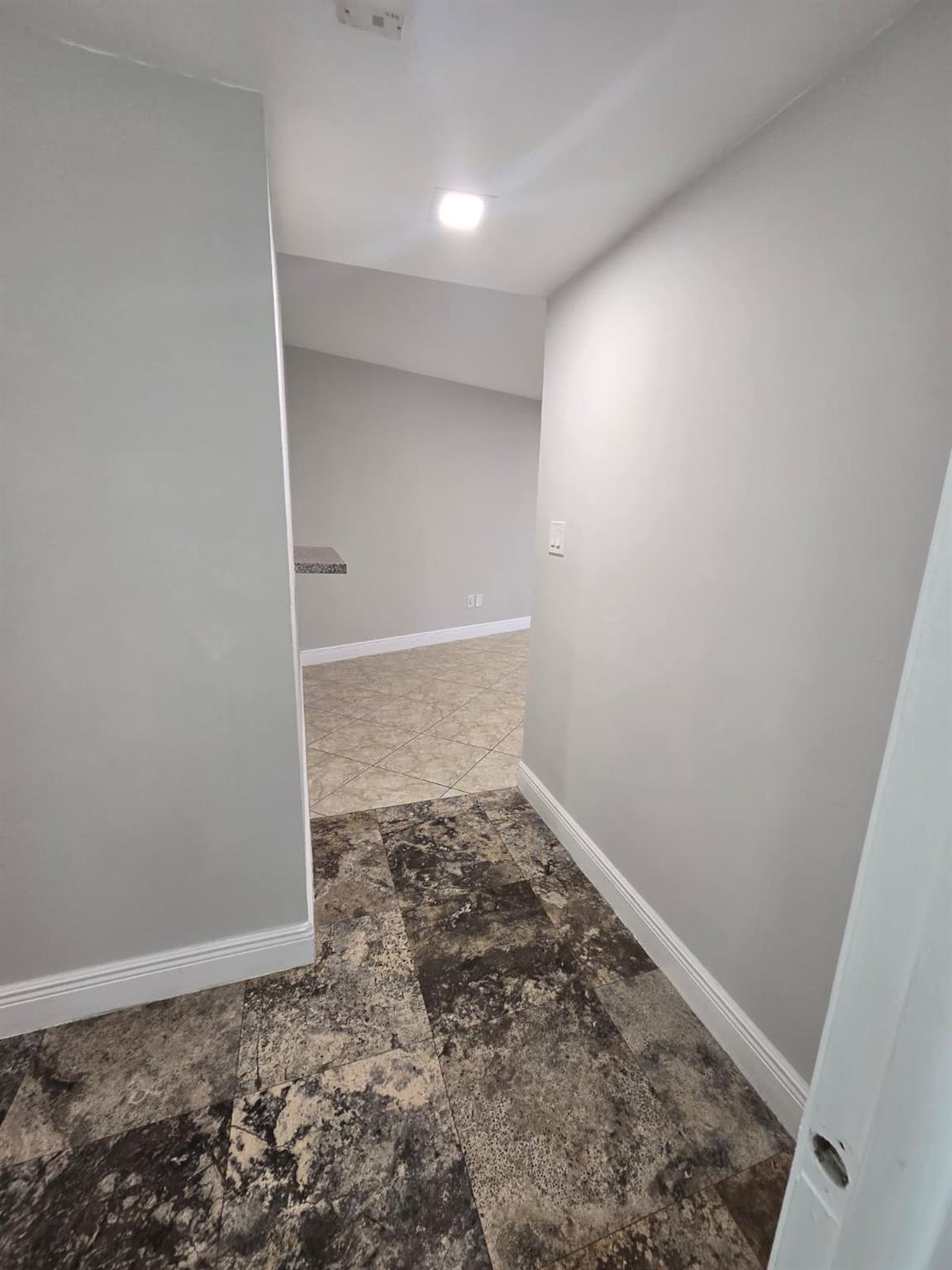 The Oaks Condo - Residential Lease