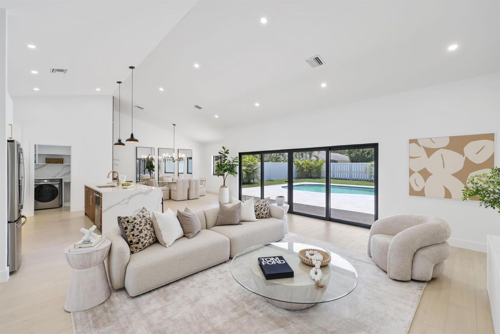 Photo of 3099 NW 25th Way, Boca Raton, FL 33434 (MLS # R11098500)