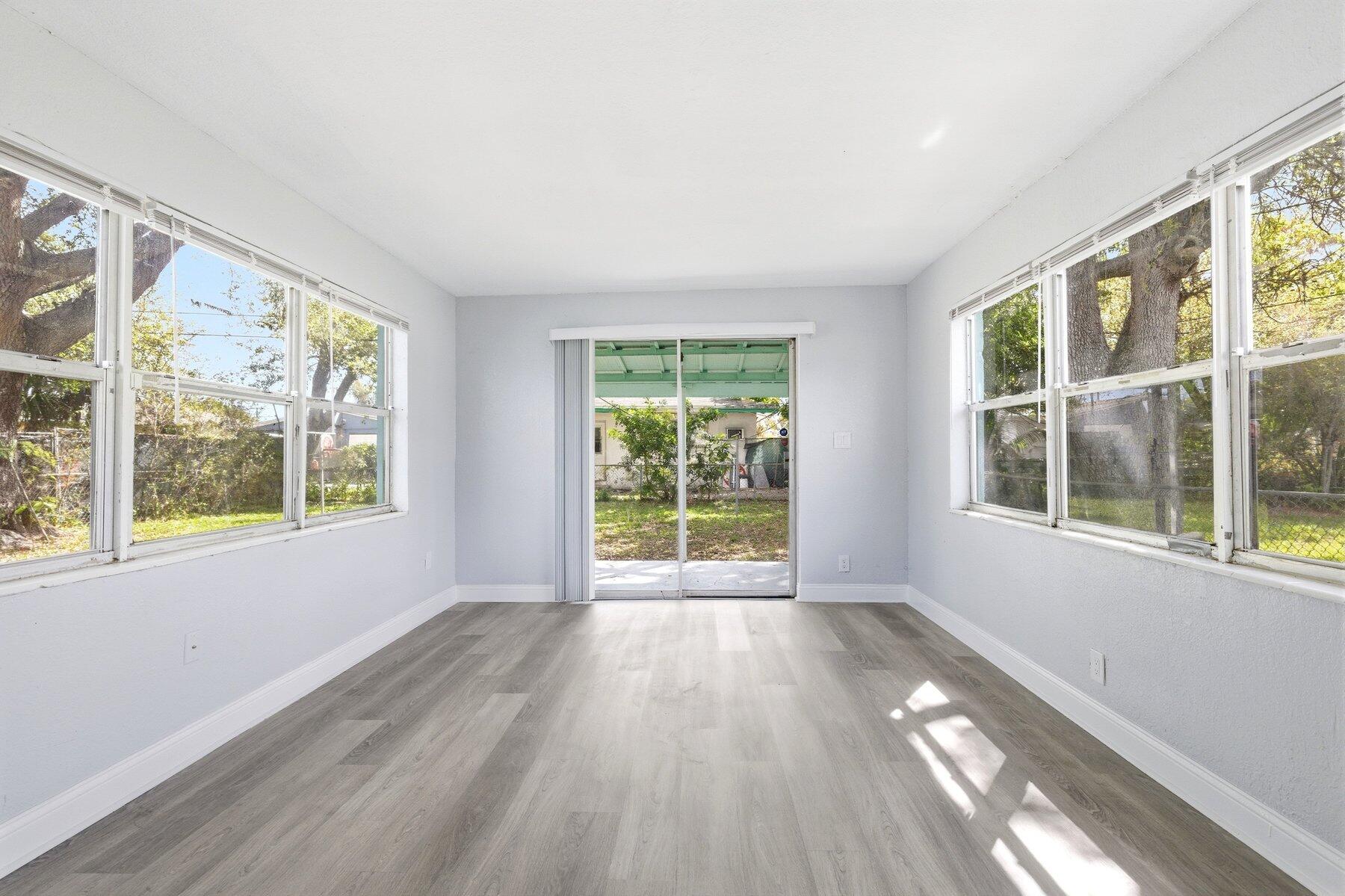 CARVER PARK - Residential