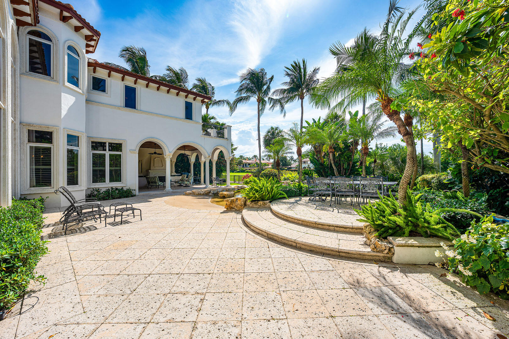ROYAL PALM YACHT & COUNTRY CLUB - Residential