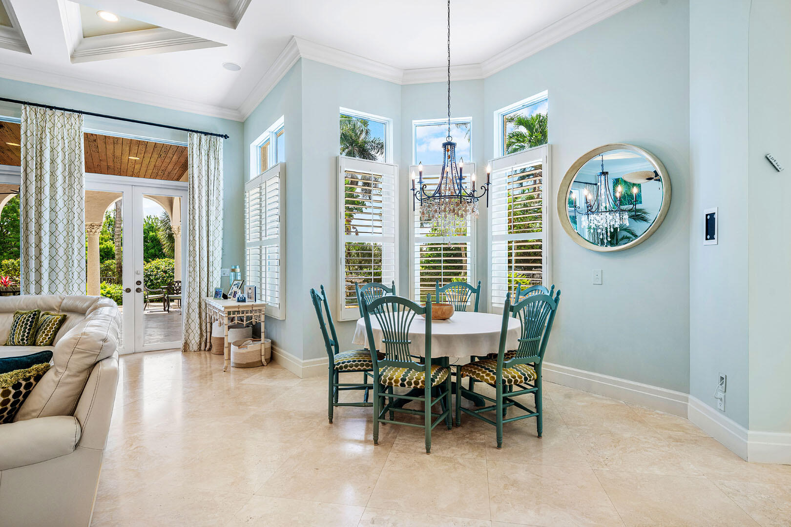 ROYAL PALM YACHT & COUNTRY CLUB - Residential
