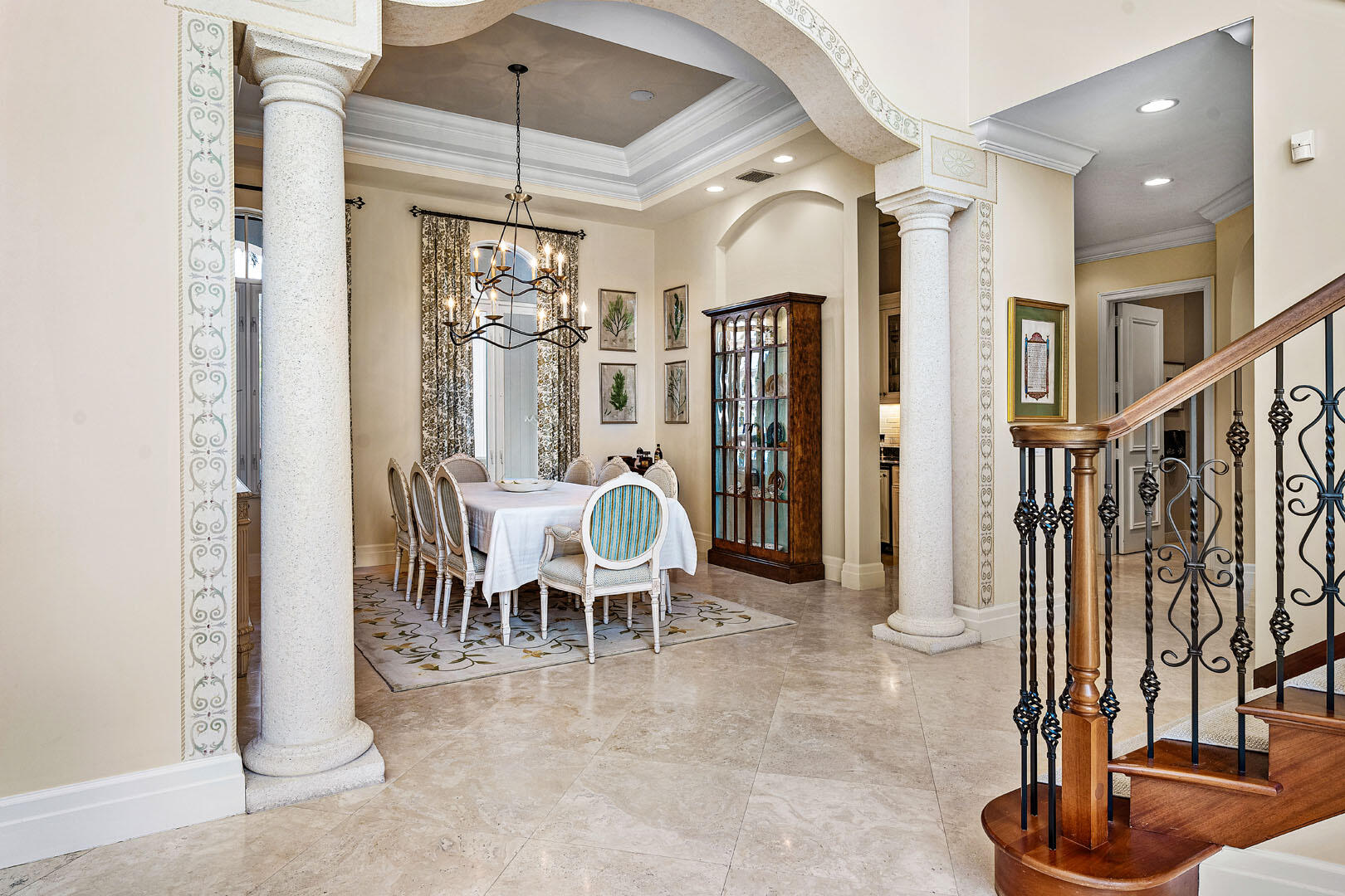 ROYAL PALM YACHT & COUNTRY CLUB - Residential