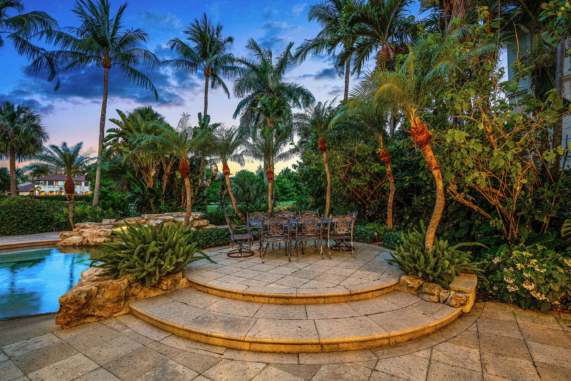 ROYAL PALM YACHT & COUNTRY CLUB - Residential