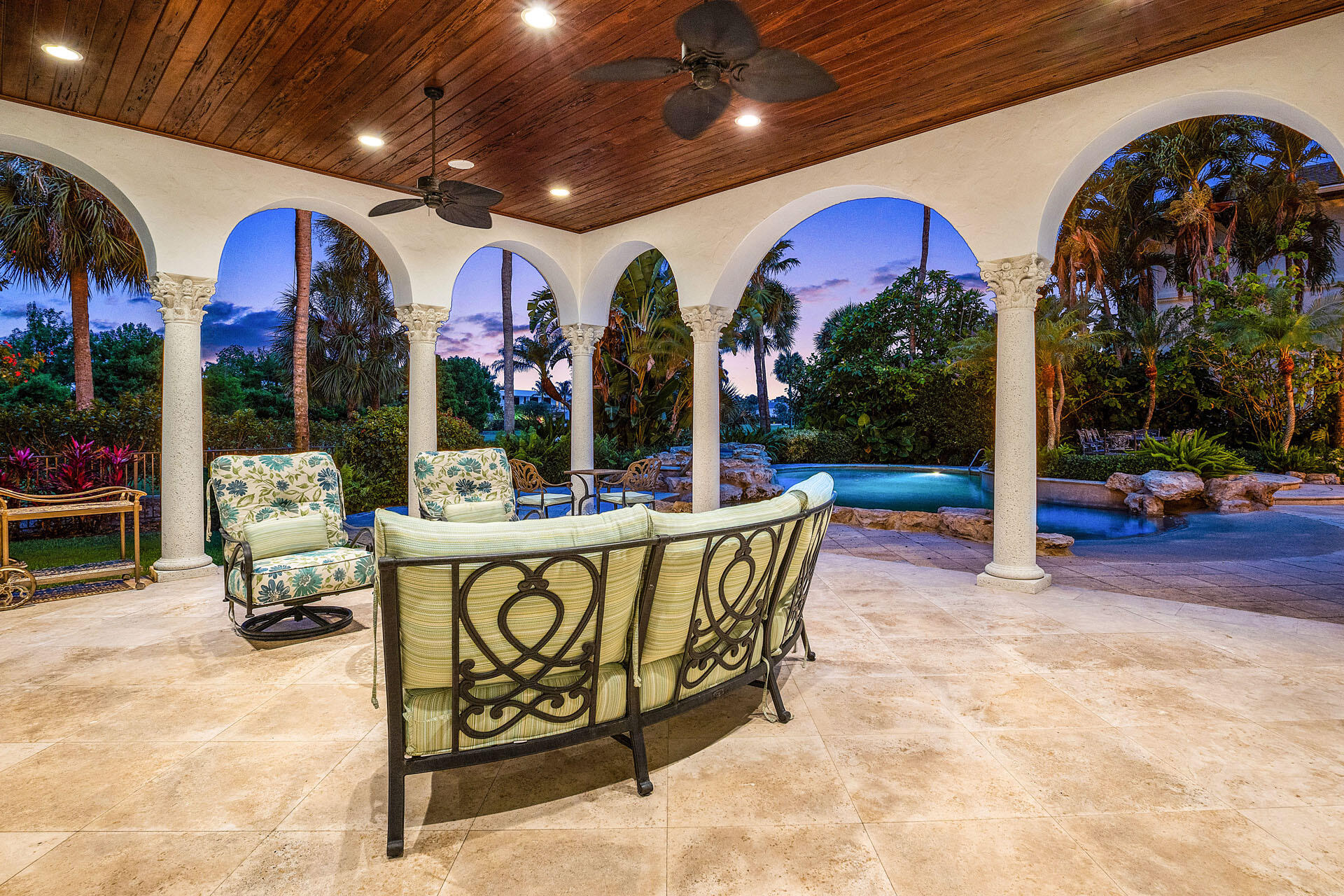 ROYAL PALM YACHT & COUNTRY CLUB - Residential