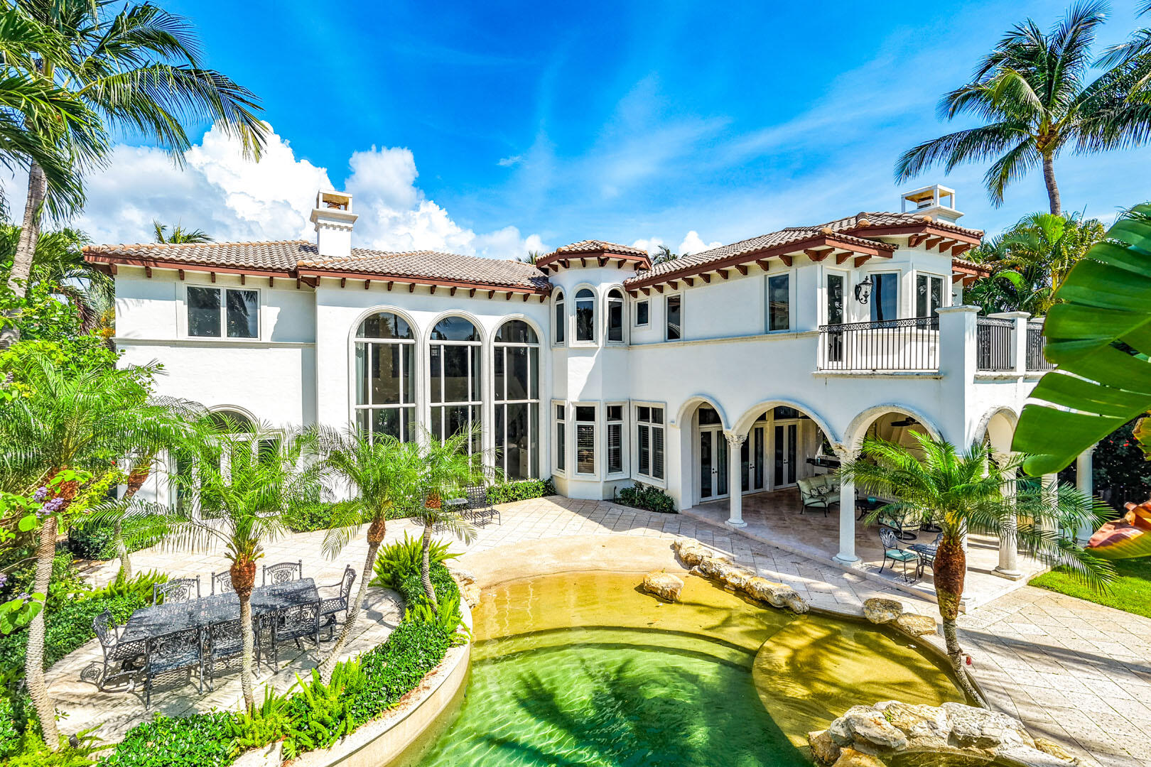 ROYAL PALM YACHT & COUNTRY CLUB - Residential